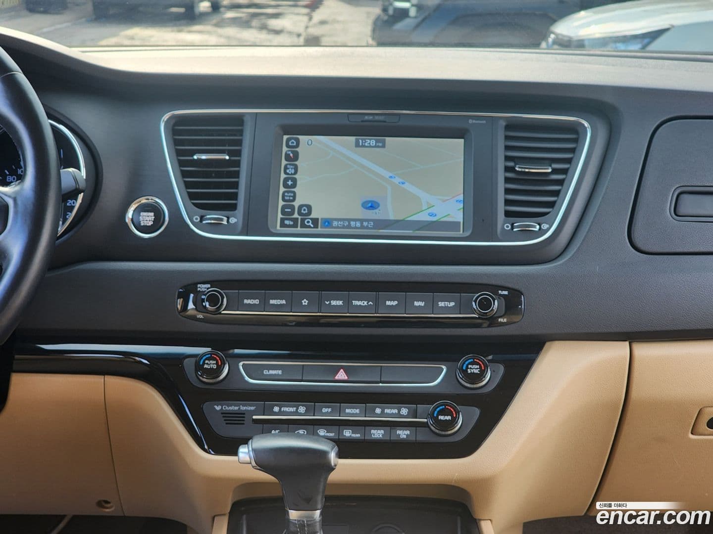 Main__Slider__Photo:Canival Kia 2018.4-9