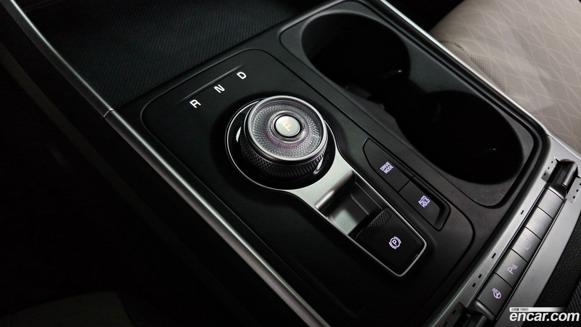 Main__Slider__Photo:Canival Kia 2024.2-8