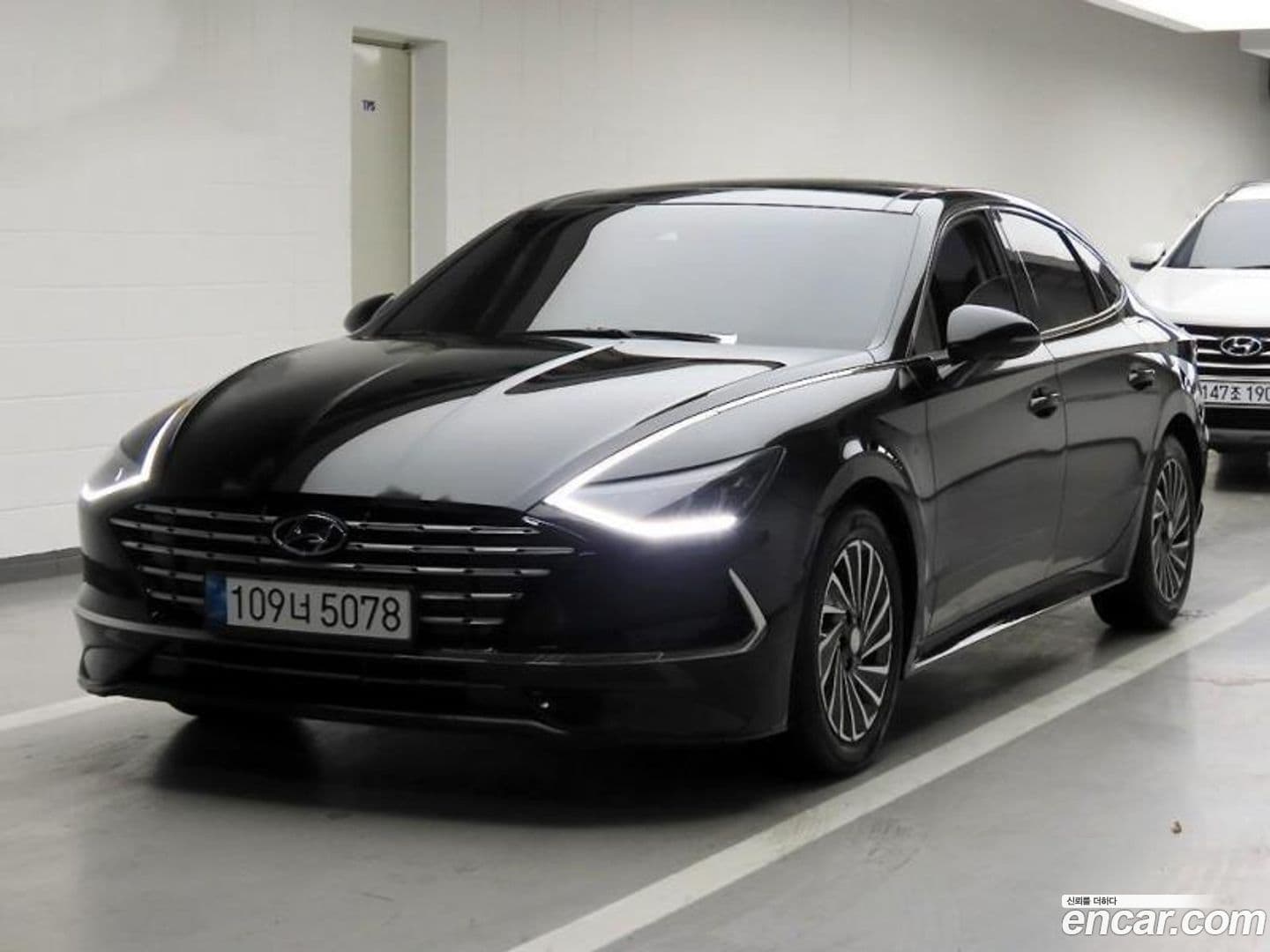 Main__Slider__Photo:Sonata Hyundai 2022.9-0