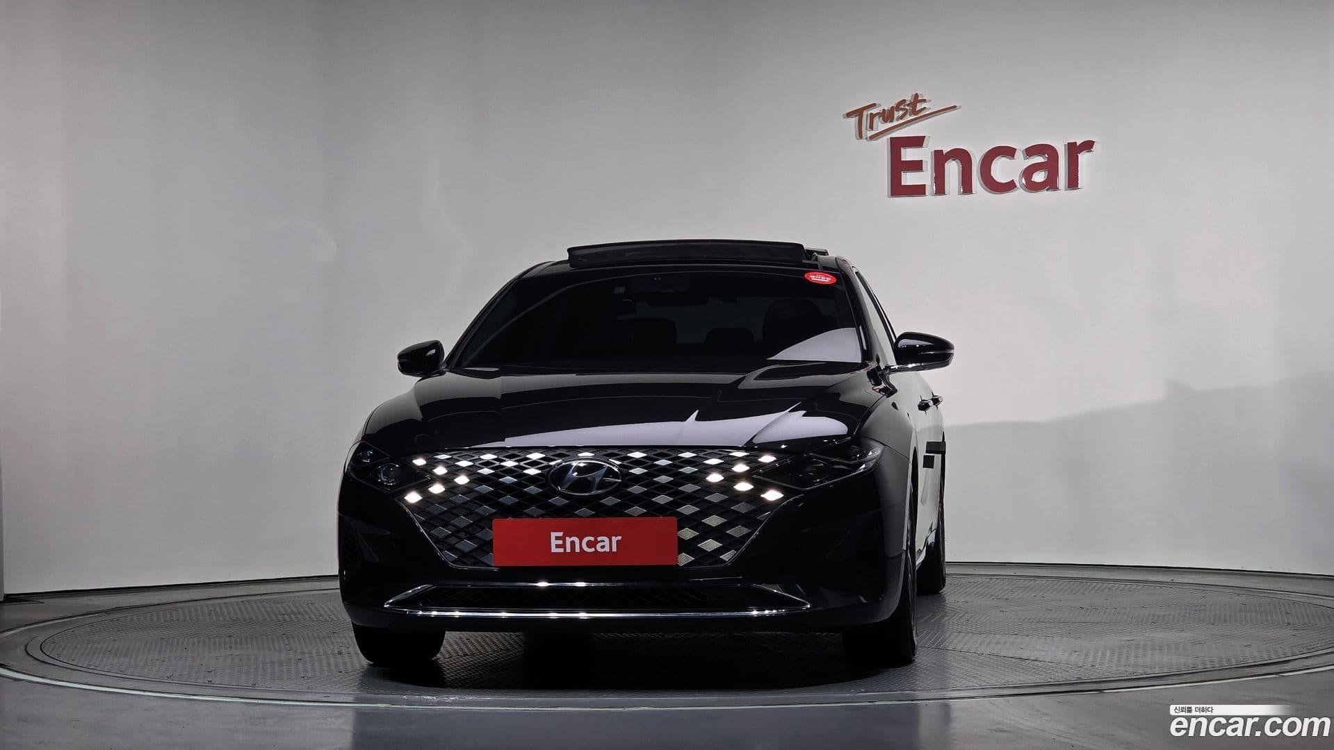 Main__Slider__Photo:Grandeur Hyundai 2020.5-2