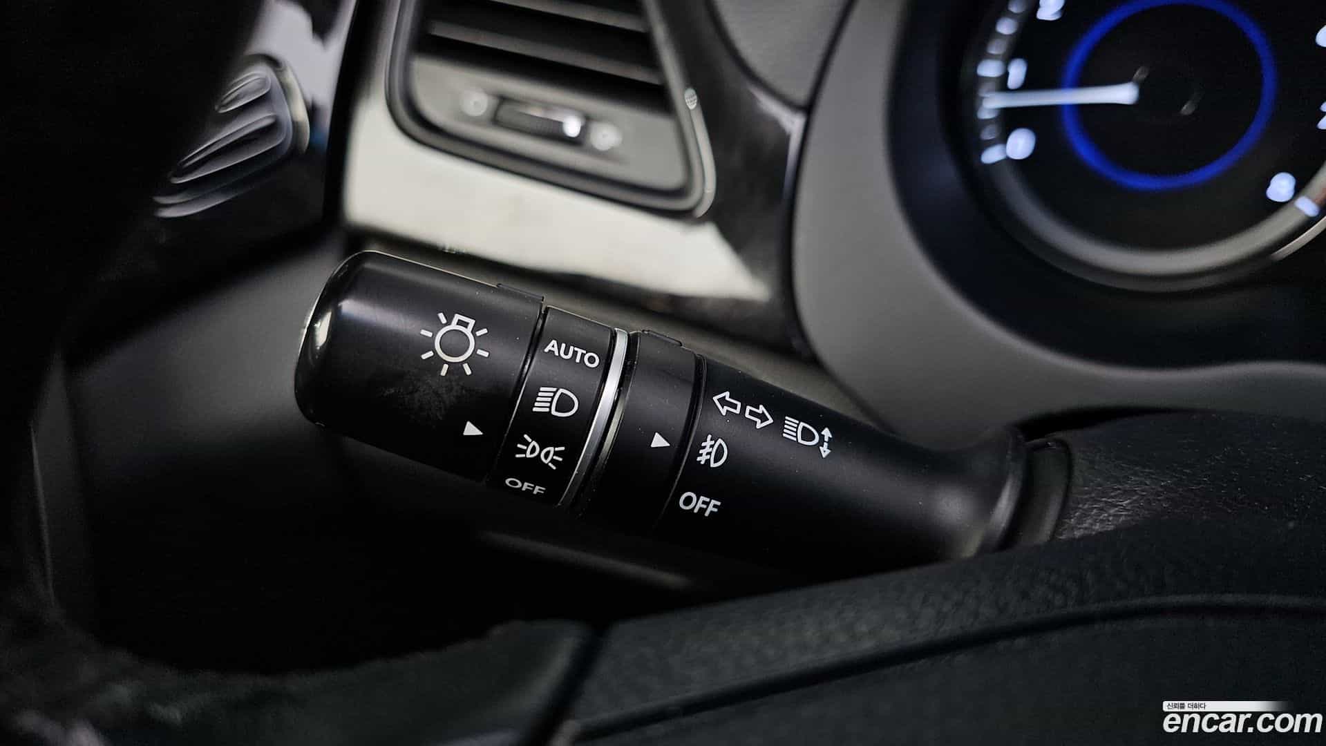 Grandeur Hyundai 2016.8-OPTION-020