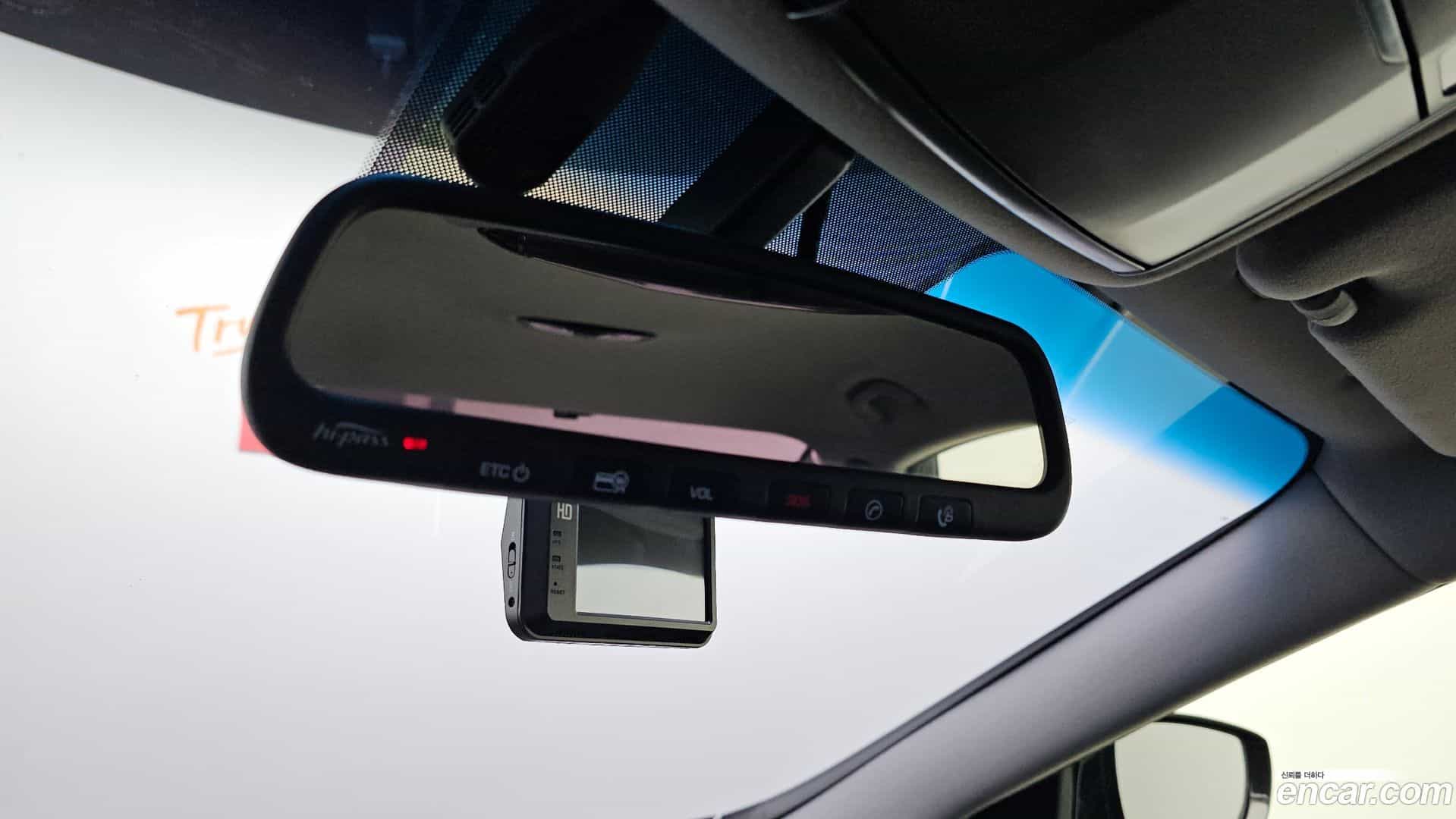 Grandeur Hyundai 2016.8-OPTION-023