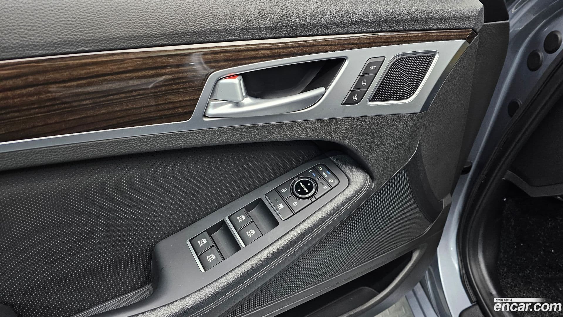 Main__Slider__Photo:G80 Genesis 2016.8-15