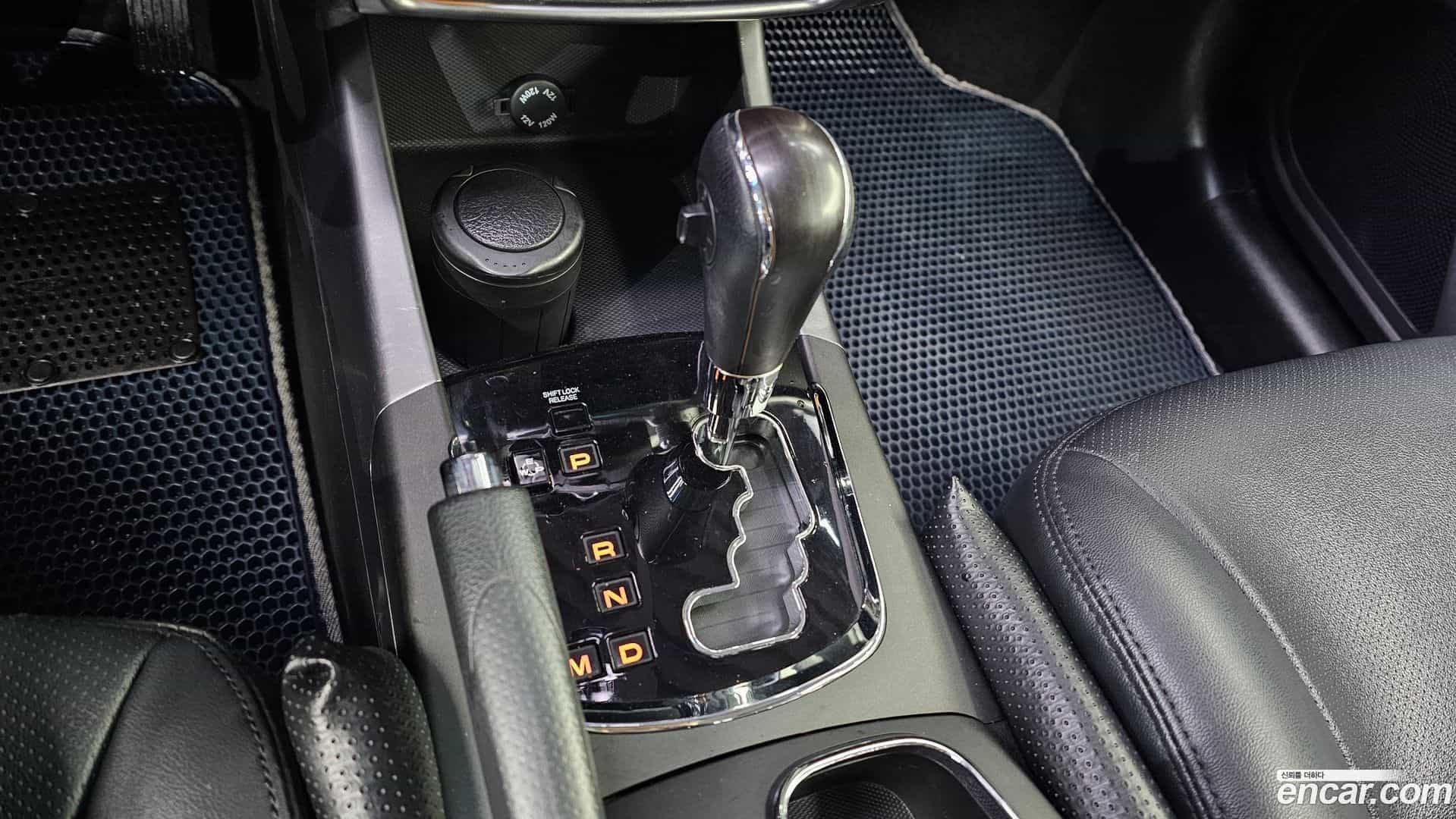 KORANDO KG_Mobility_Ssangyong 2015.0-INNER-009