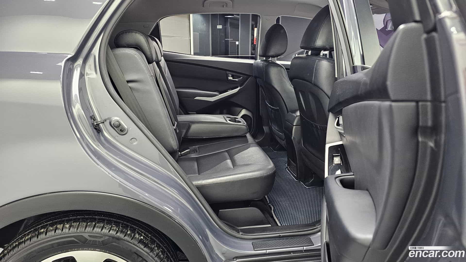 KORANDO KG_Mobility_Ssangyong 2015.0-OPTION-016