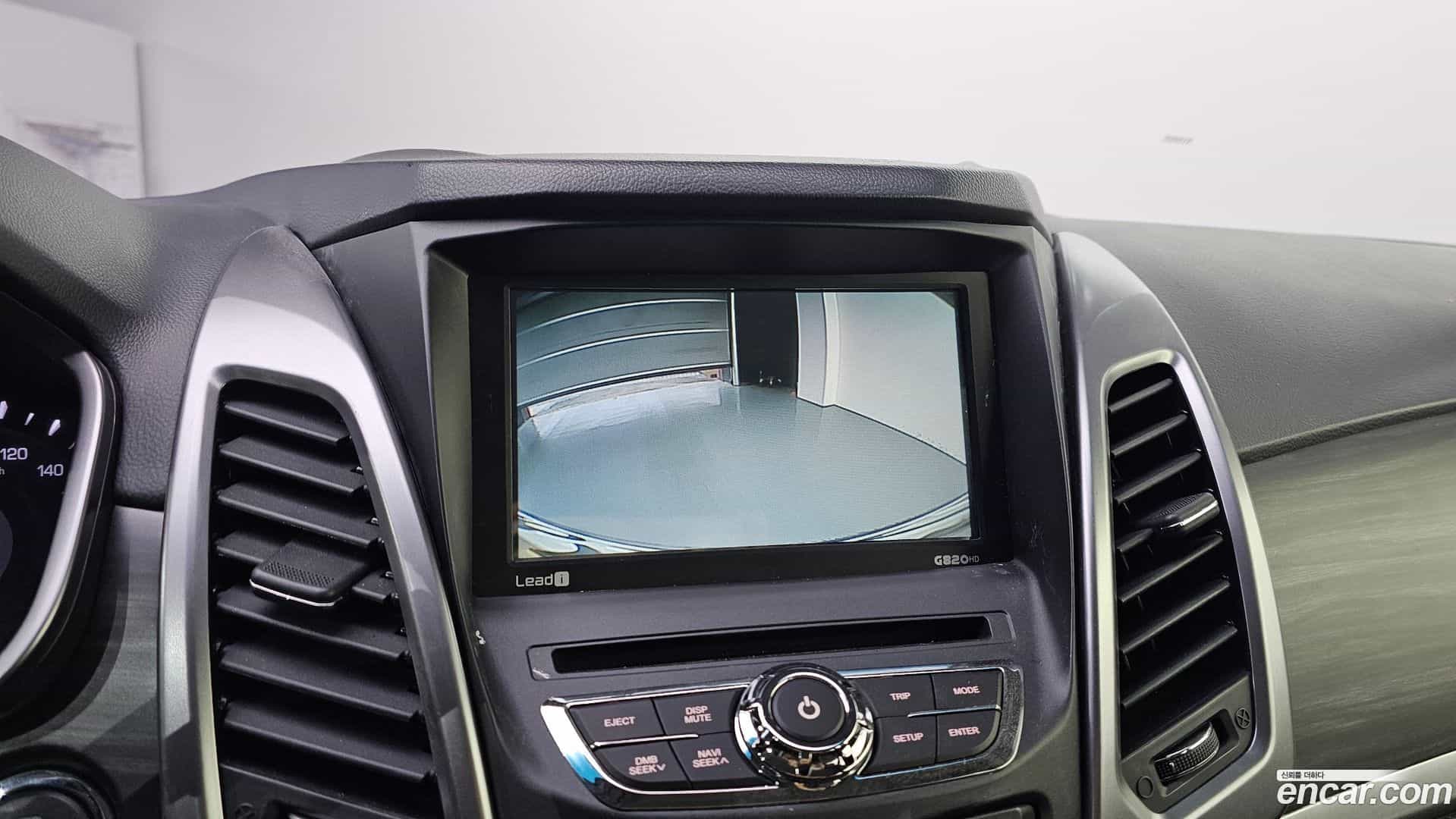 KORANDO KG_Mobility_Ssangyong 2015.0-OPTION-019