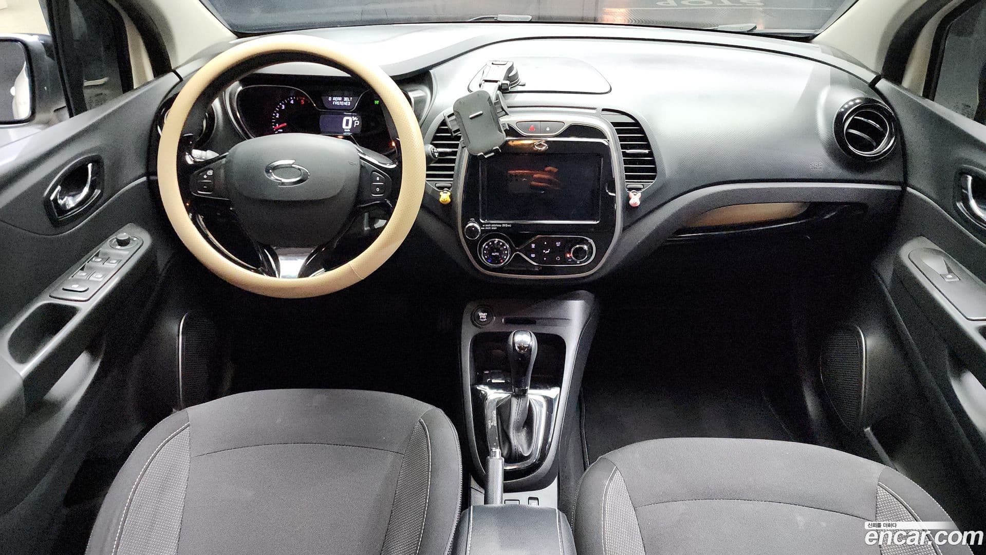 Main__Slider__Photo:QM3 Renault-KoreaSamsung 2016.6-6