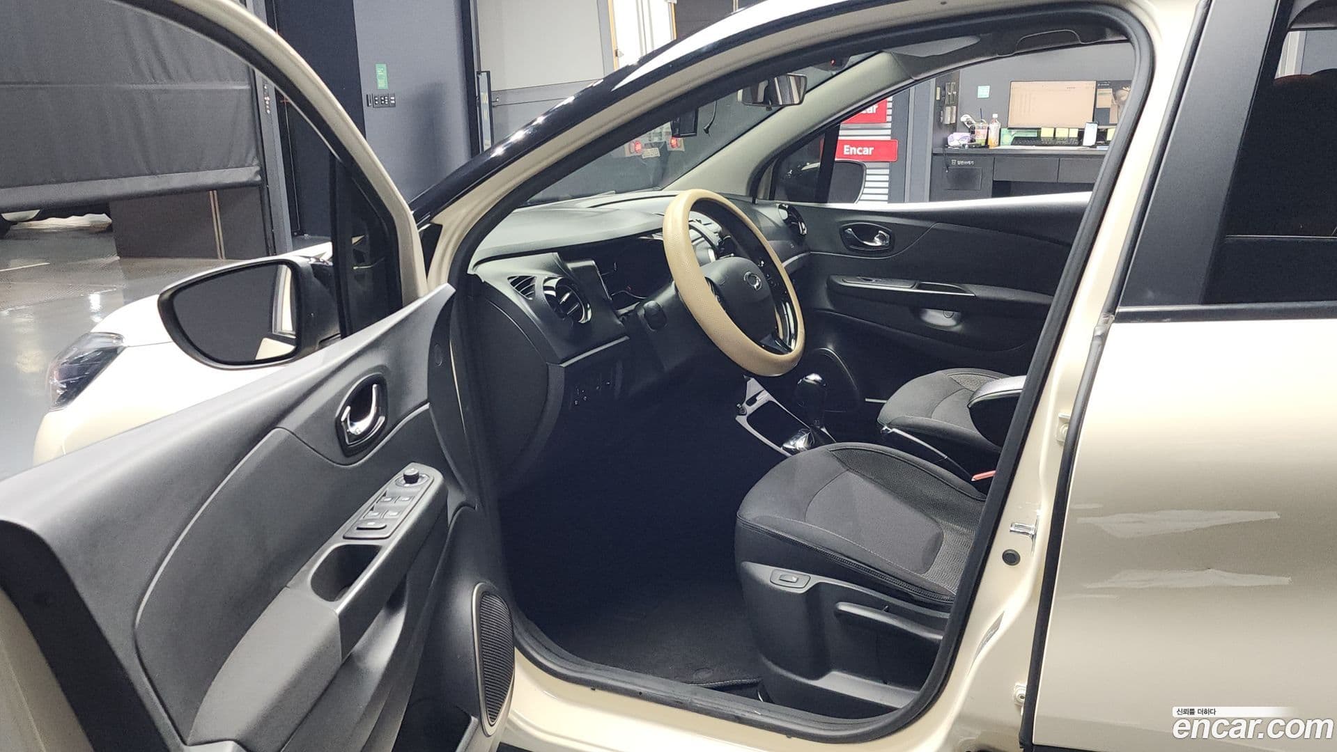 Main__Slider__Photo:QM3 Renault-KoreaSamsung 2016.6-9