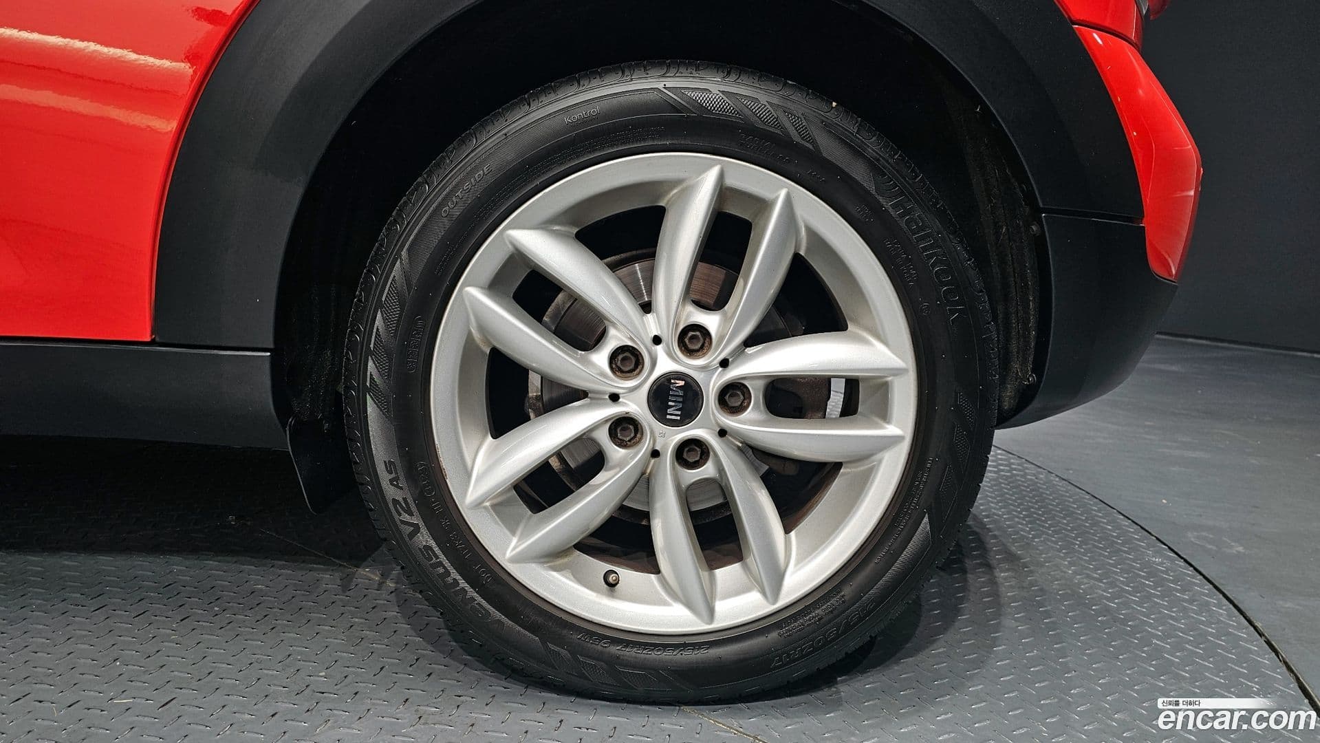 Main__Slider__Photo:Countryman Mini 2012.7-4