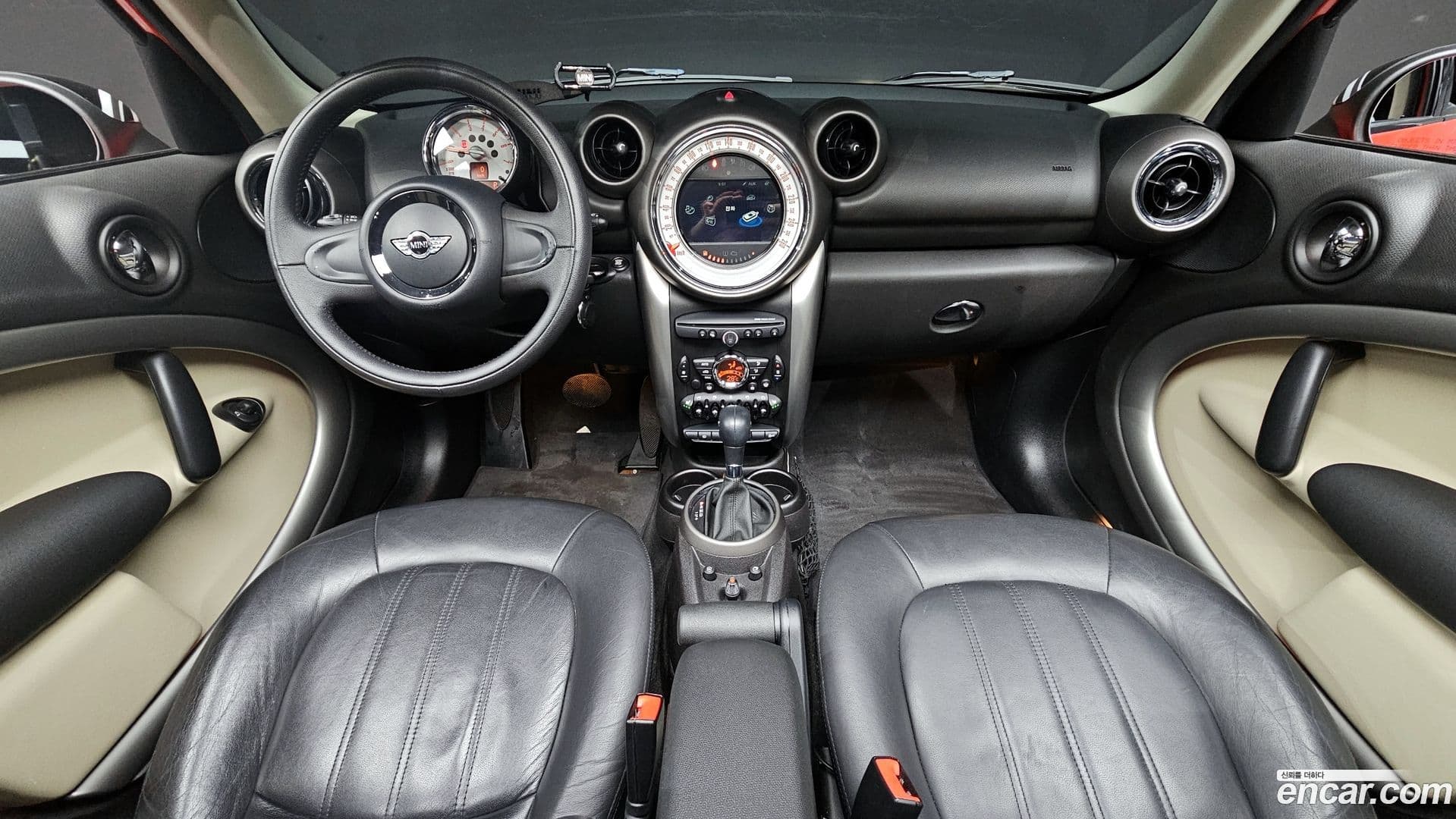 Main__Slider__Photo:Countryman Mini 2012.7-6