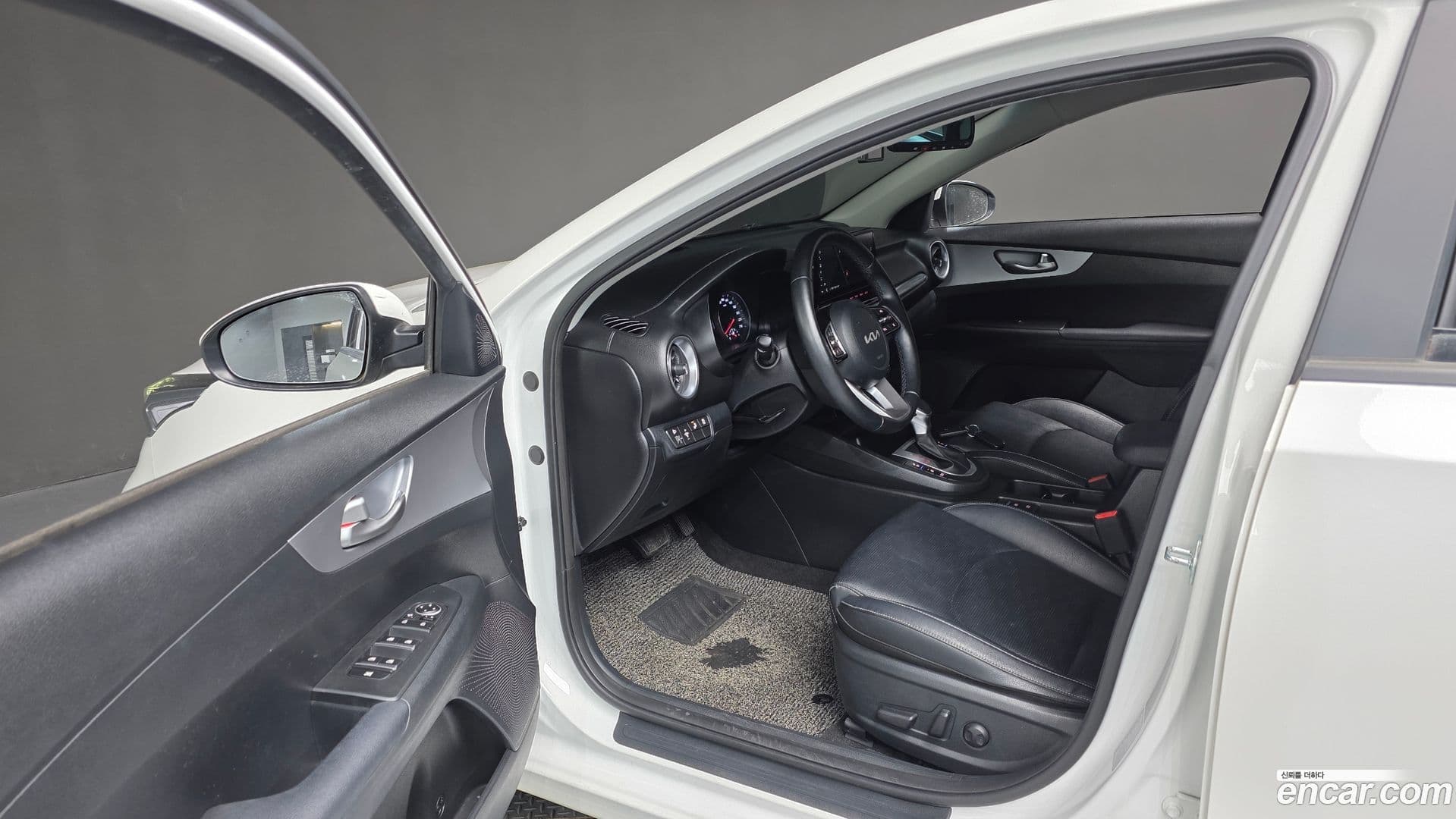 Main__Slider__Photo:K3 Kia 2021.10-10