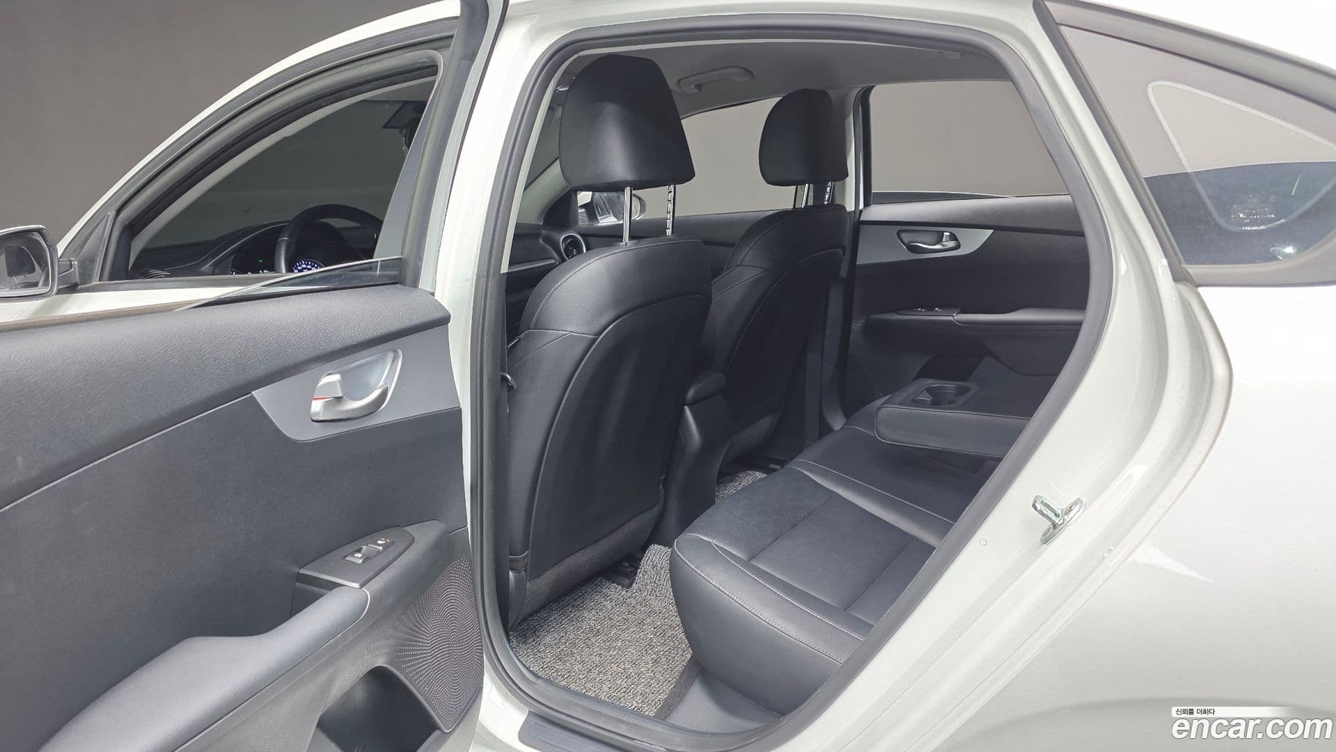 Main__Slider__Photo:K3 Kia 2021.10-16