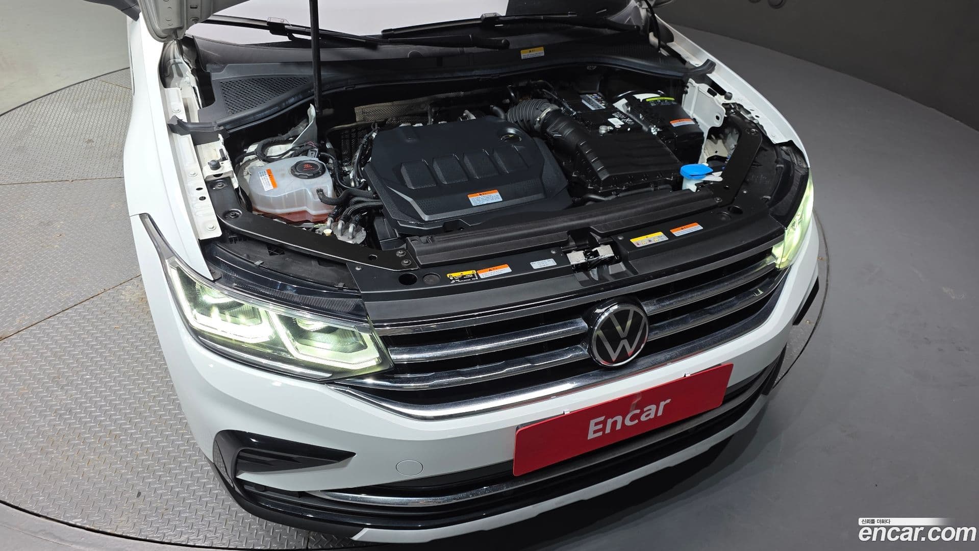 Main__Slider__Photo:Tiguan Volkswagen 2023.6-5