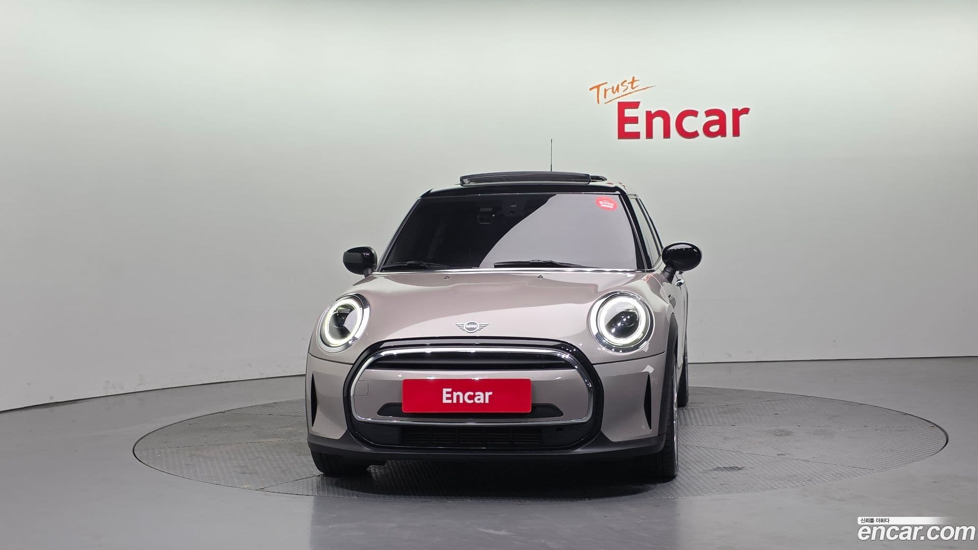 Main__Slider__Photo:Cooper Mini 2021.10-2