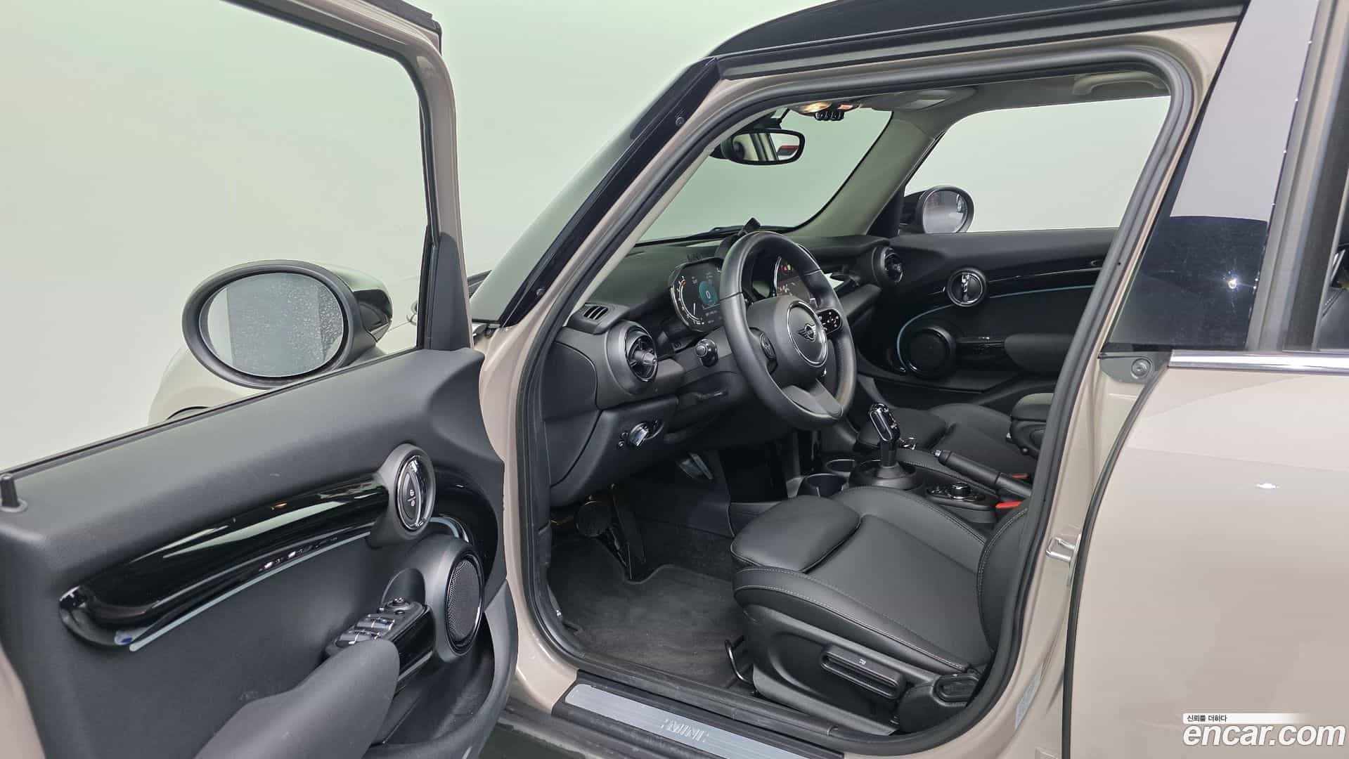 Cooper Mini 2021.10-OPTION-016