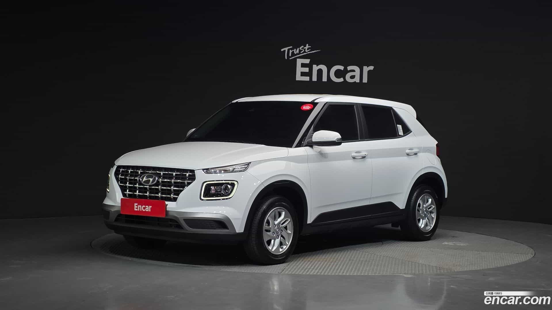 Venue Hyundai 2022.9-OUTER-001