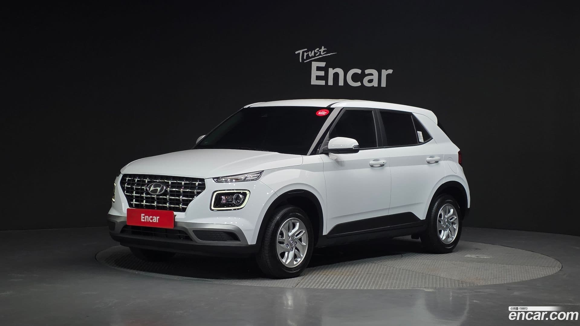 Main__Slider__Photo:Venue Hyundai 2022.9-0