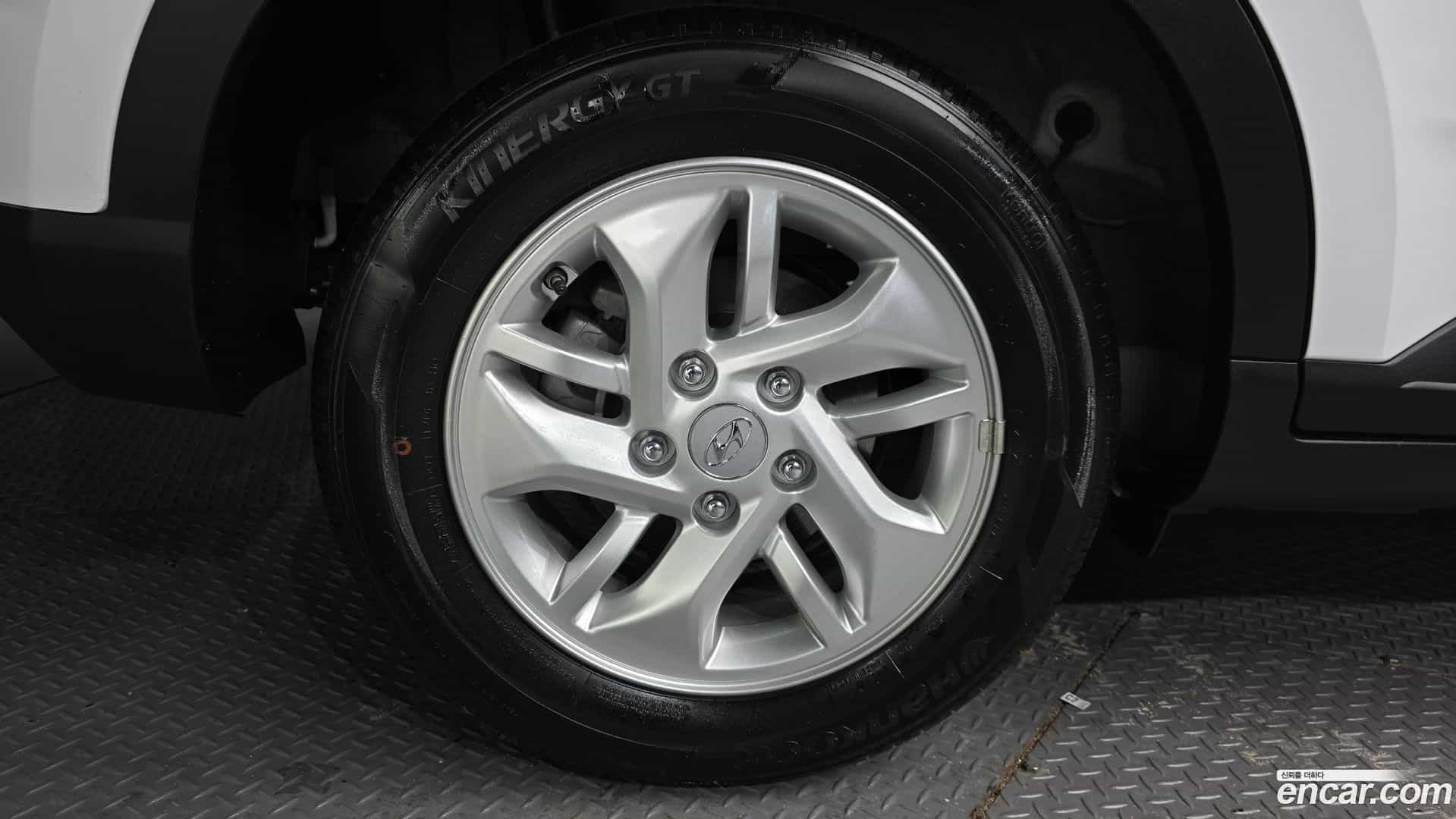 Venue Hyundai 2022.9-OUTER-005