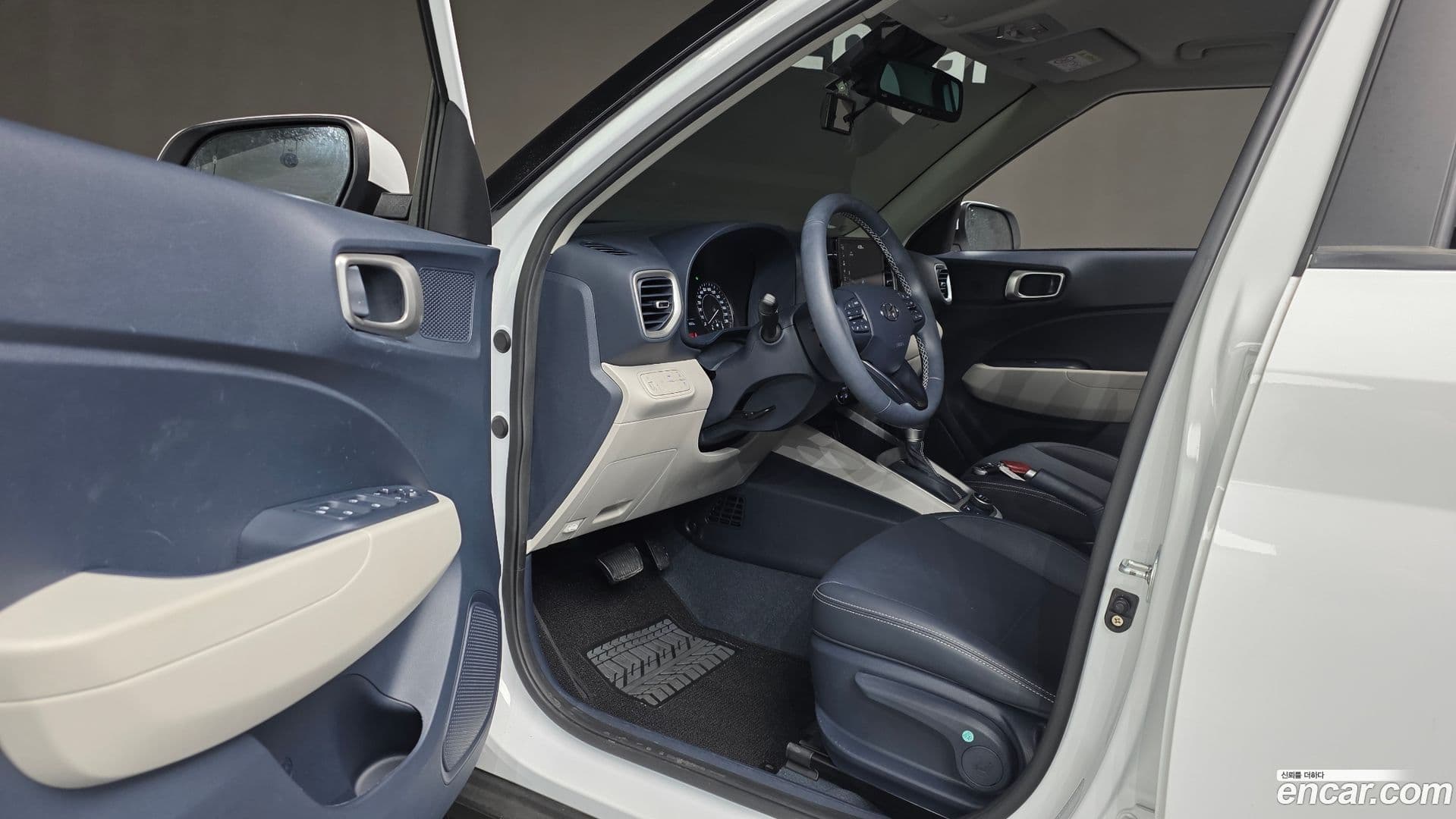 Main__Slider__Photo:Venue Hyundai 2022.9-10