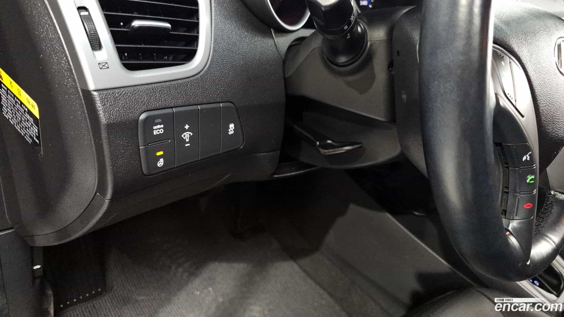 AVANTE Hyundai 2014.9-OPTION-021