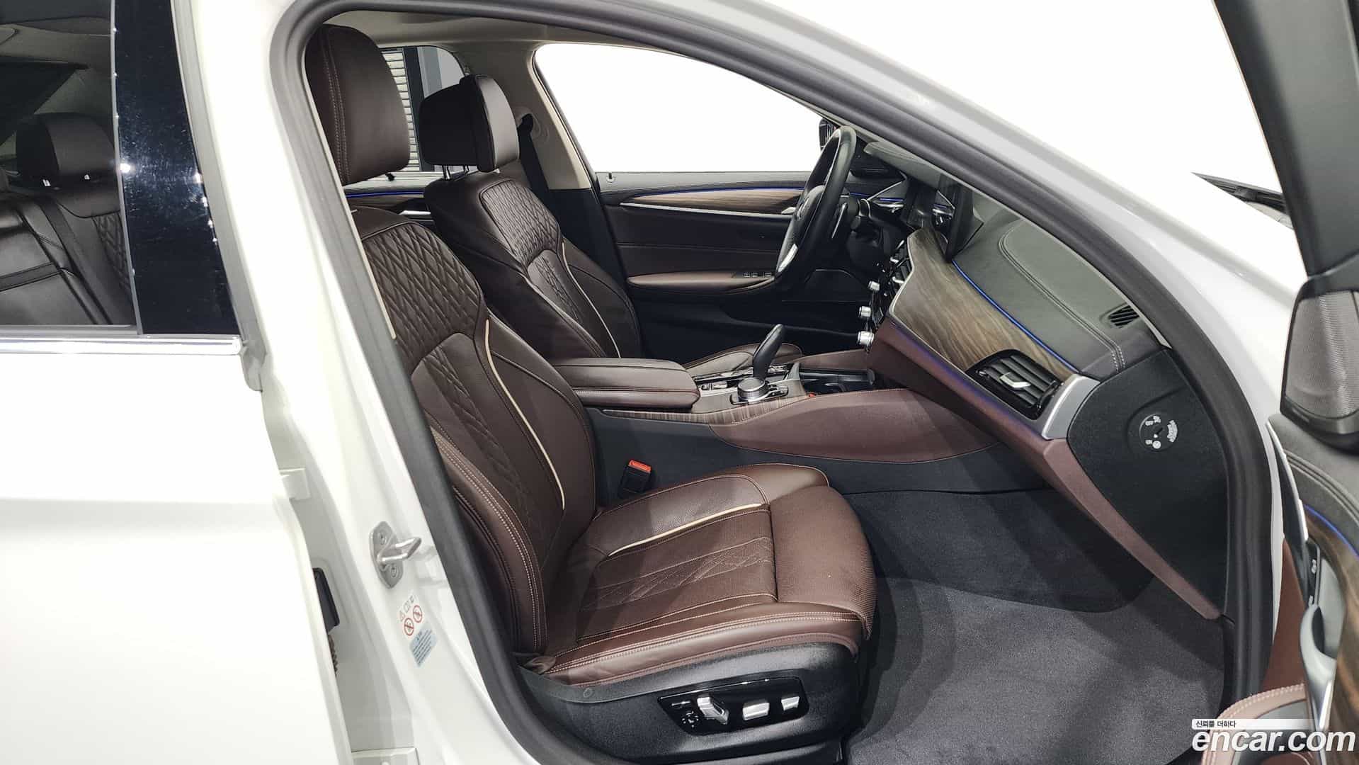 5-Series BMW 2023.6-OPTION-015