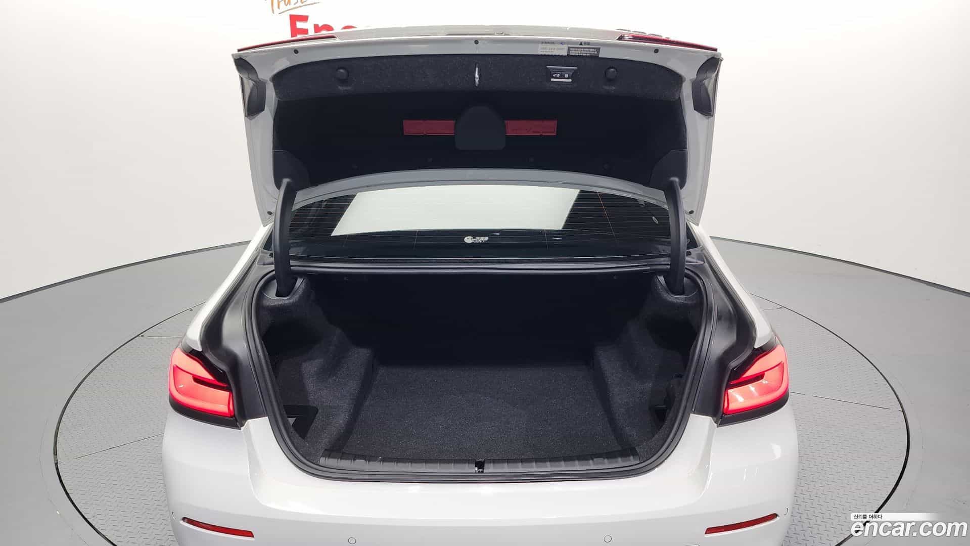 5-Series BMW 2023.6-OPTION-024