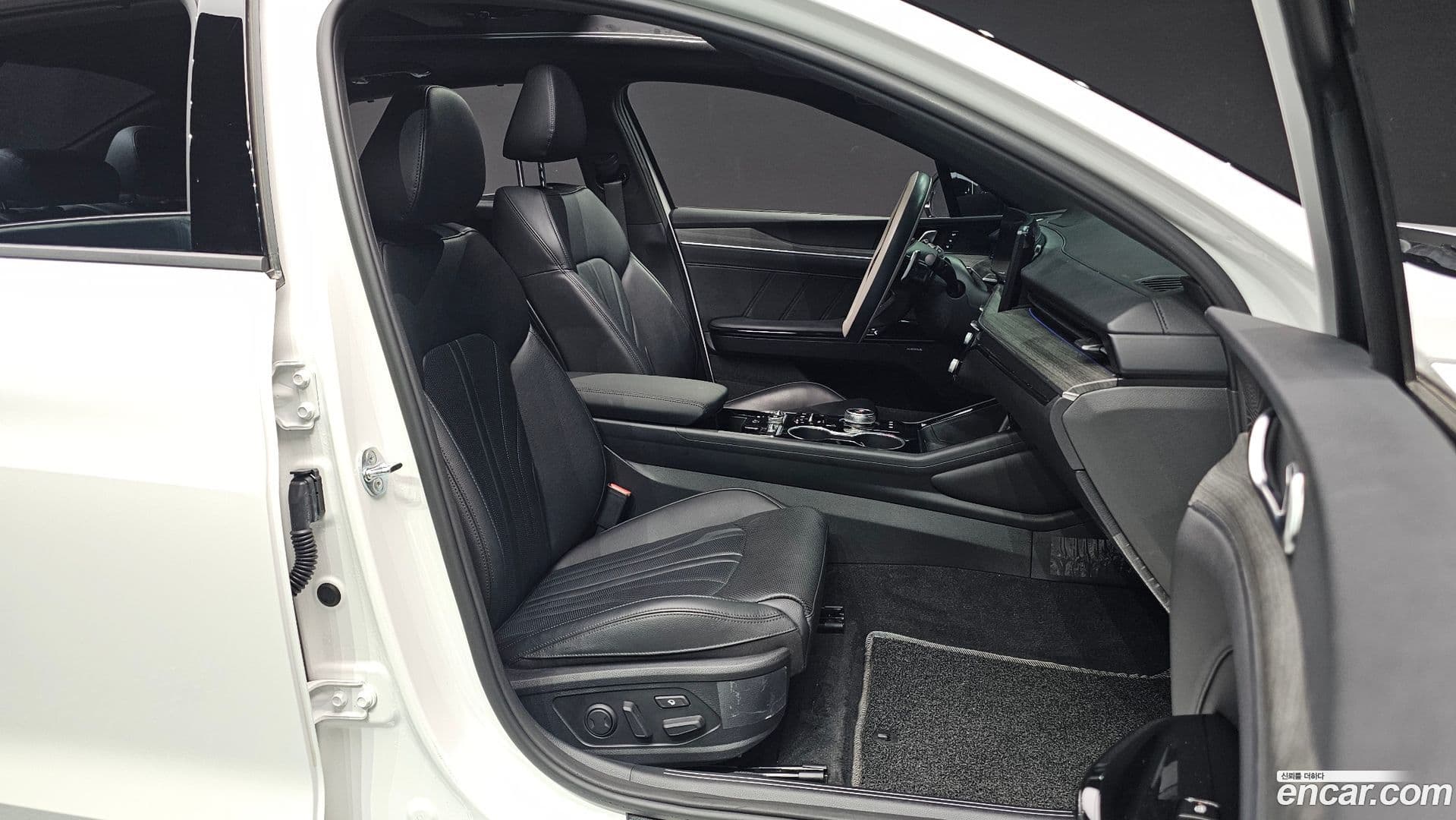 Main__Slider__Photo:K5 Kia 2023.10-18