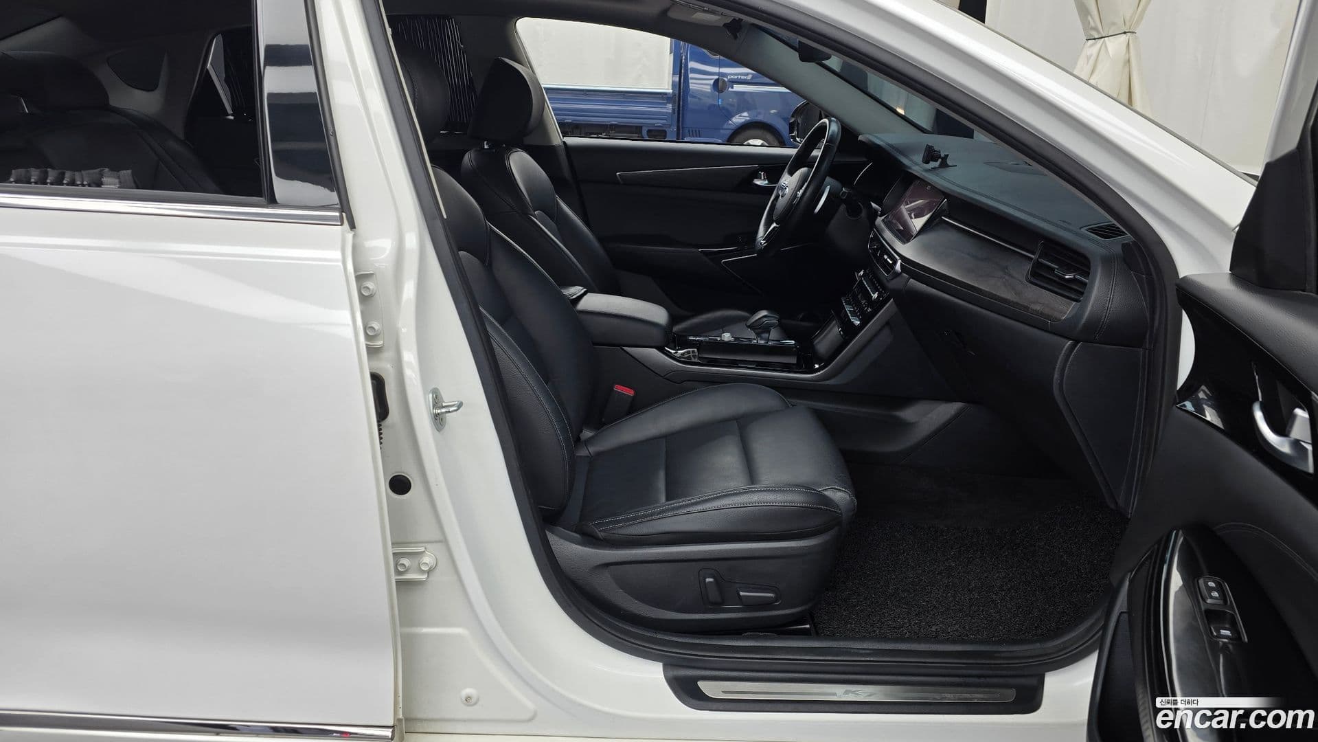 Main__Slider__Photo:K7 Kia 2019.6-10