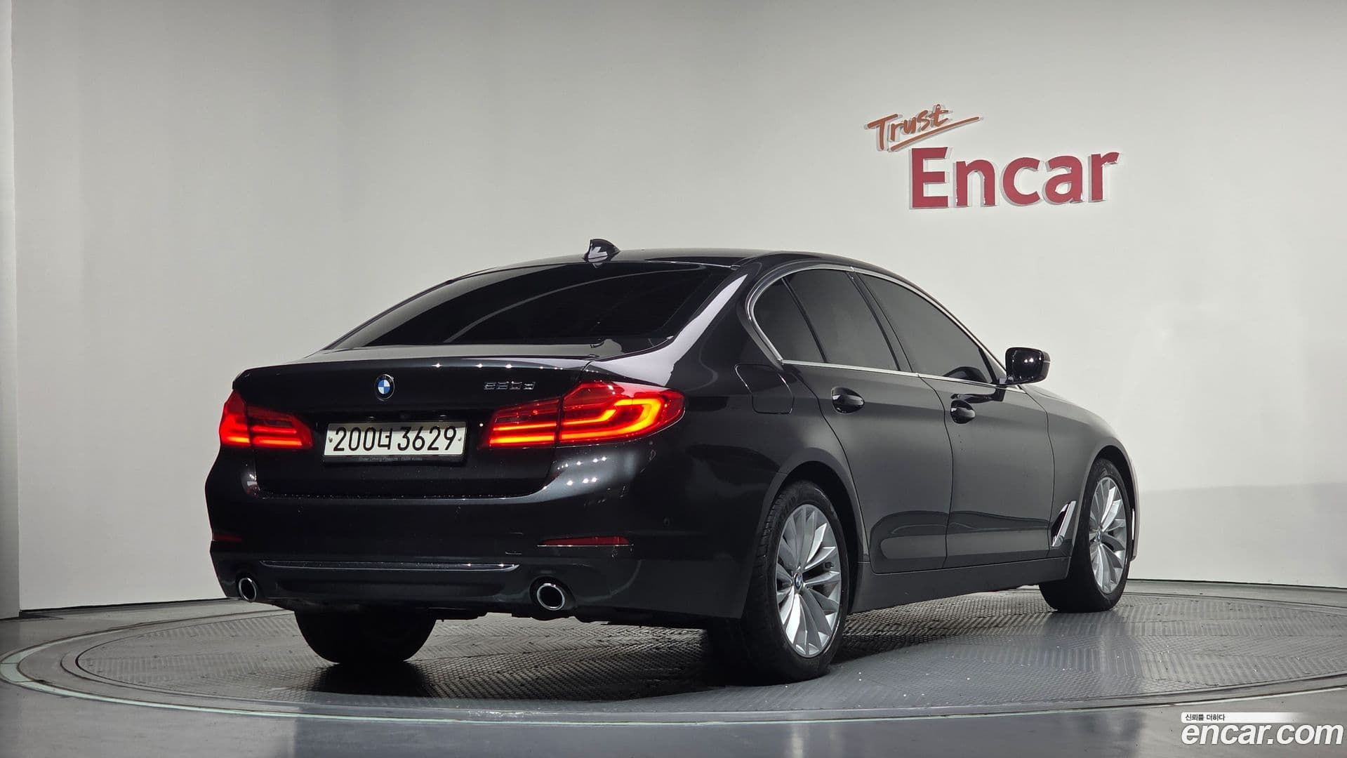 Main__Slider__Photo:5-Series BMW 2019.11-1