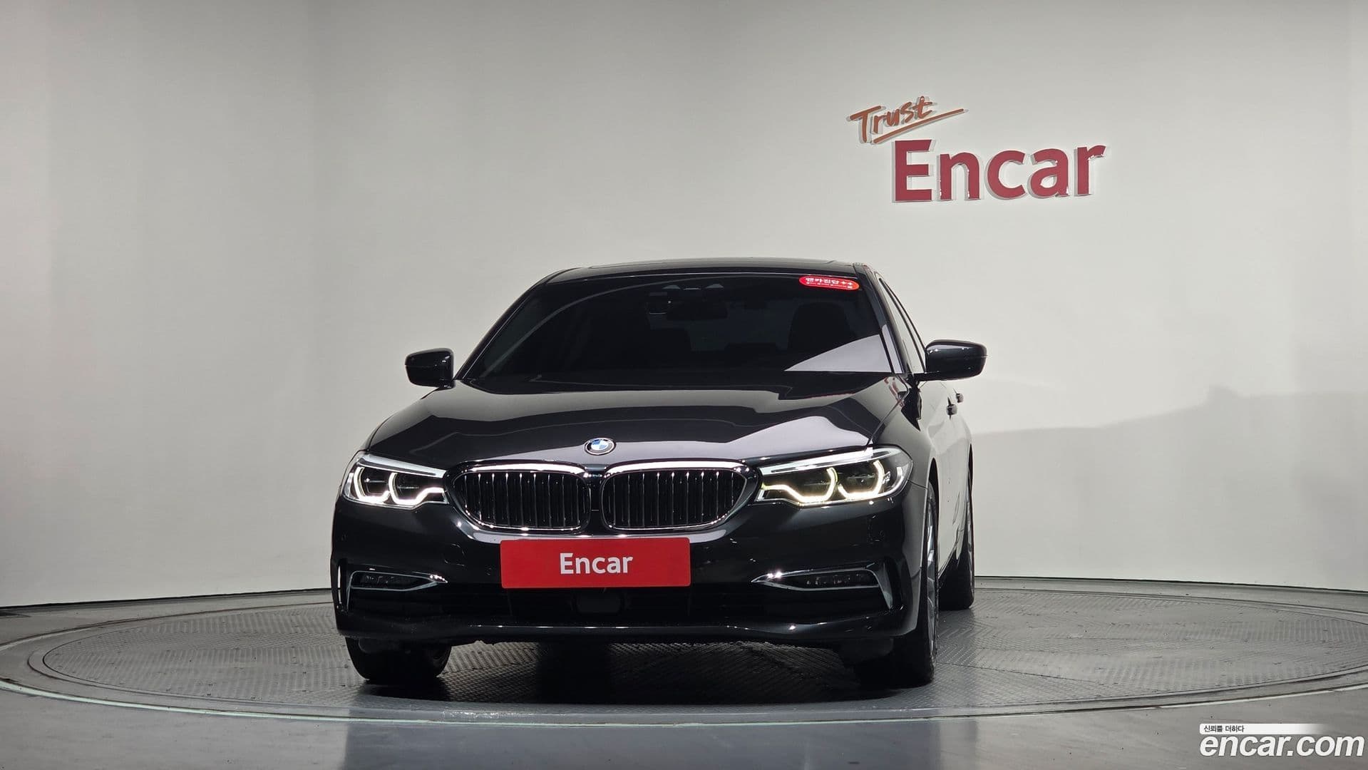 Main__Slider__Photo:5-Series BMW 2019.11-2