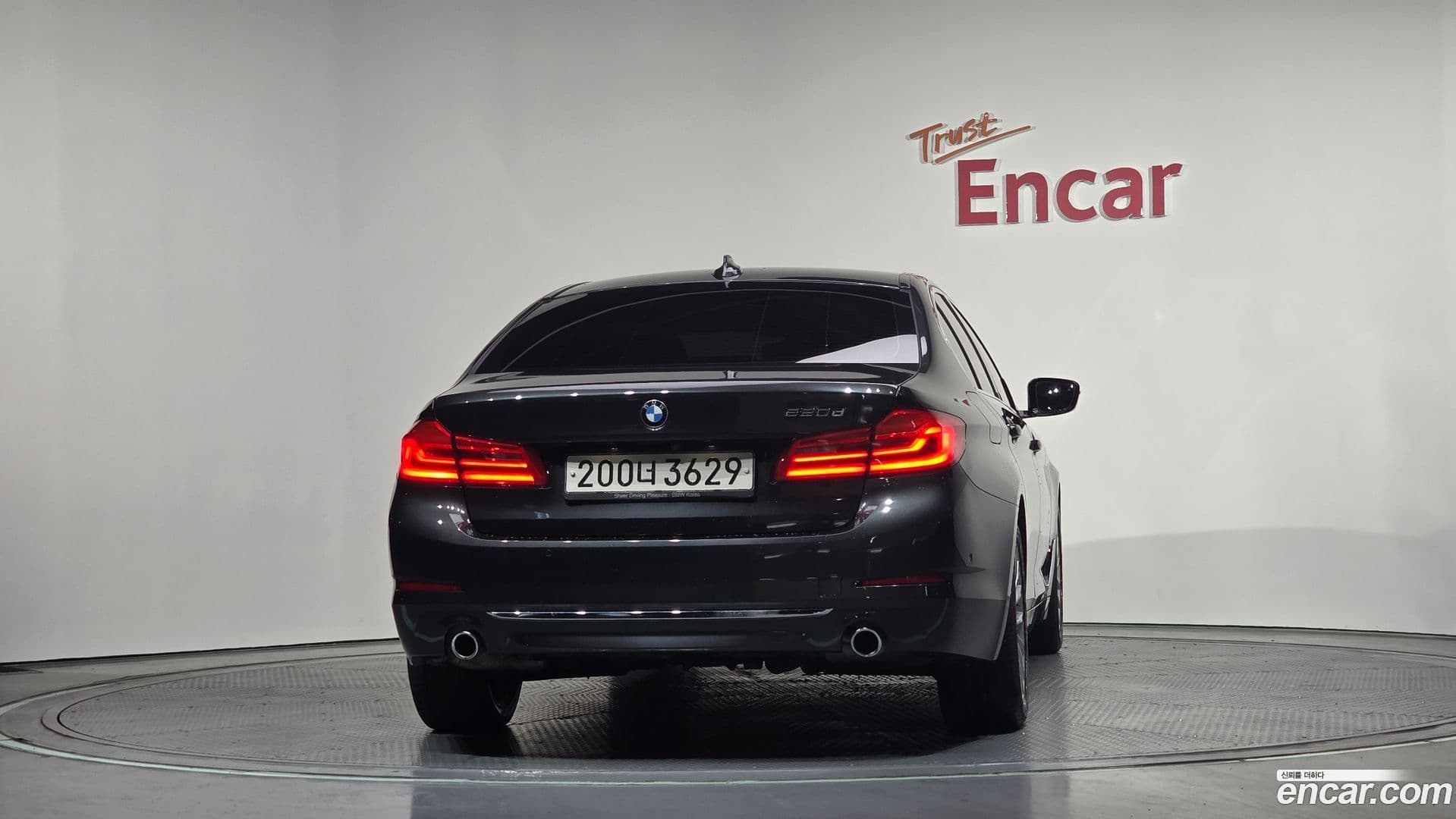 Main__Slider__Photo:5-Series BMW 2019.11-3