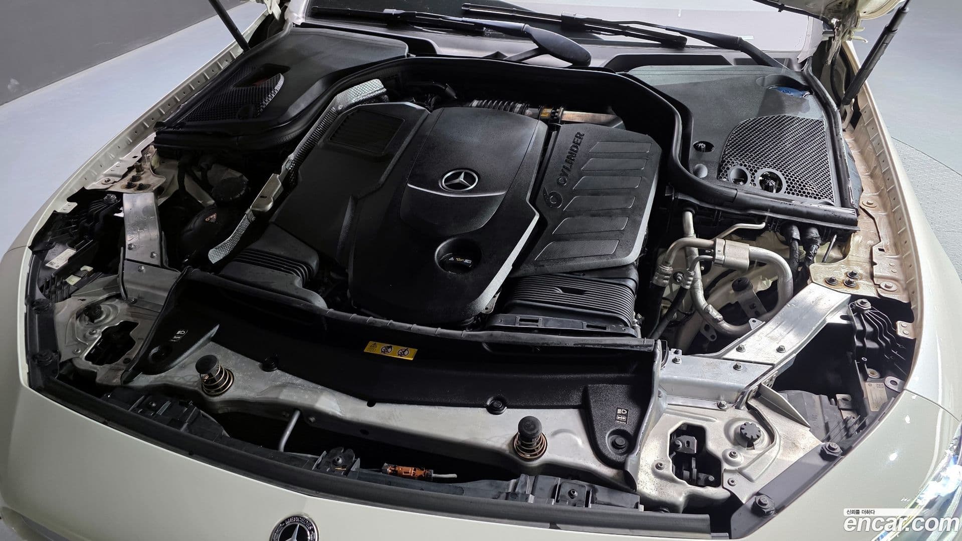 Main__Slider__Photo:CLS-Class Mercedes-Benz 2018.10-5