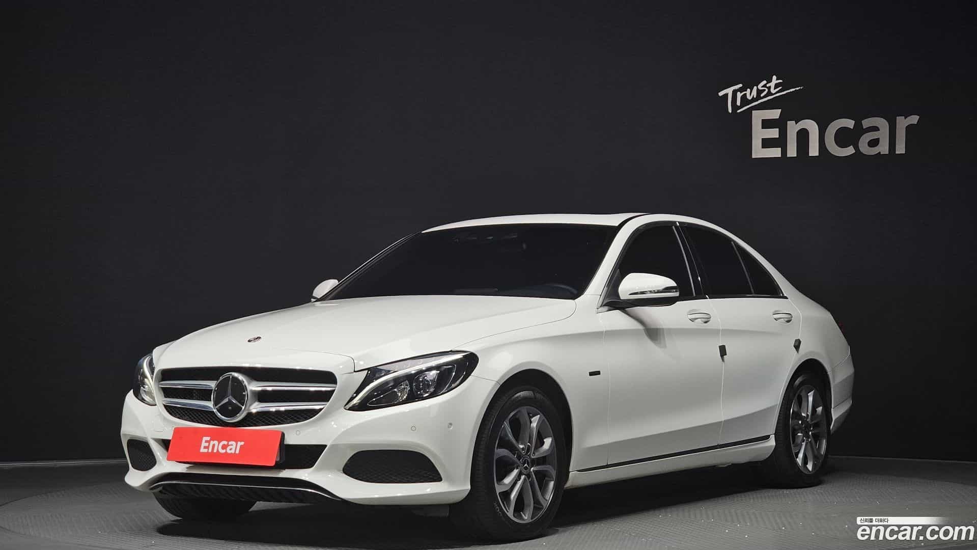 C-Class Mercedes-Benz 2018.11-OUTER-001