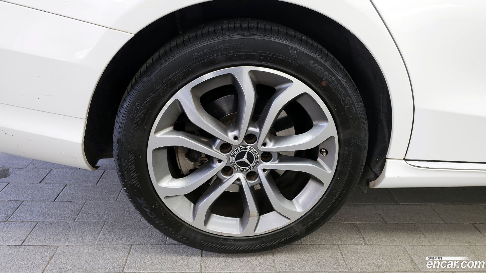 Main__Slider__Photo:C-Class Mercedes-Benz 2018.11-4