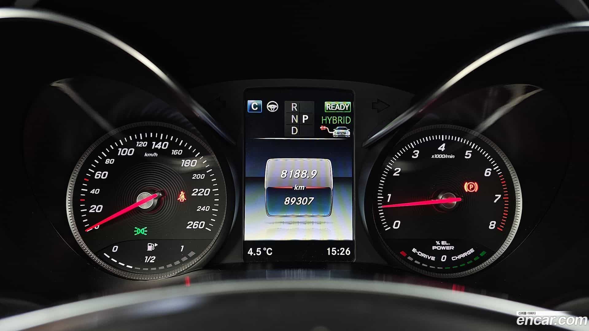 C-Class Mercedes-Benz 2018.11-INNER-008