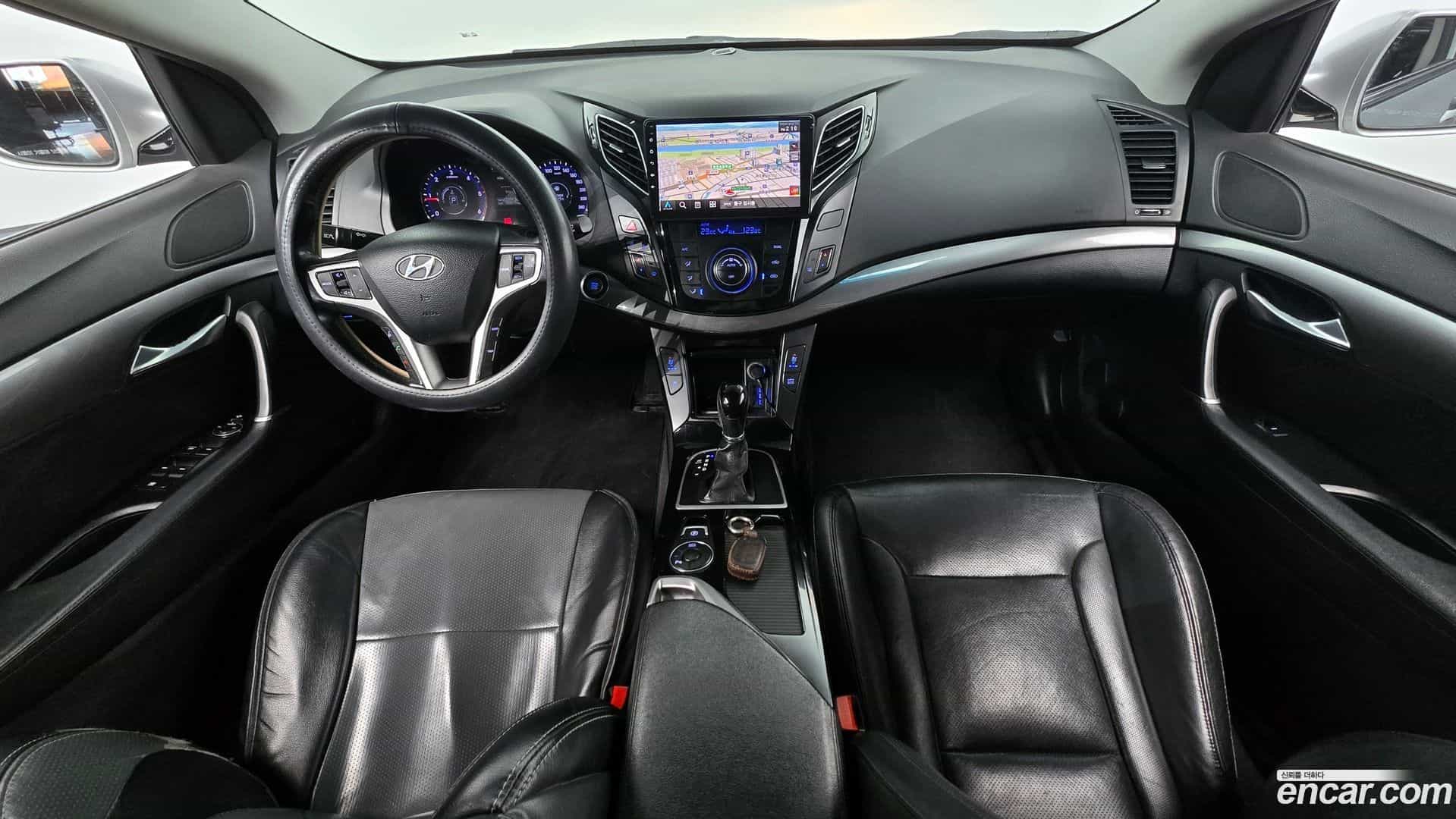 i40 Hyundai 2014.0-INNER-007