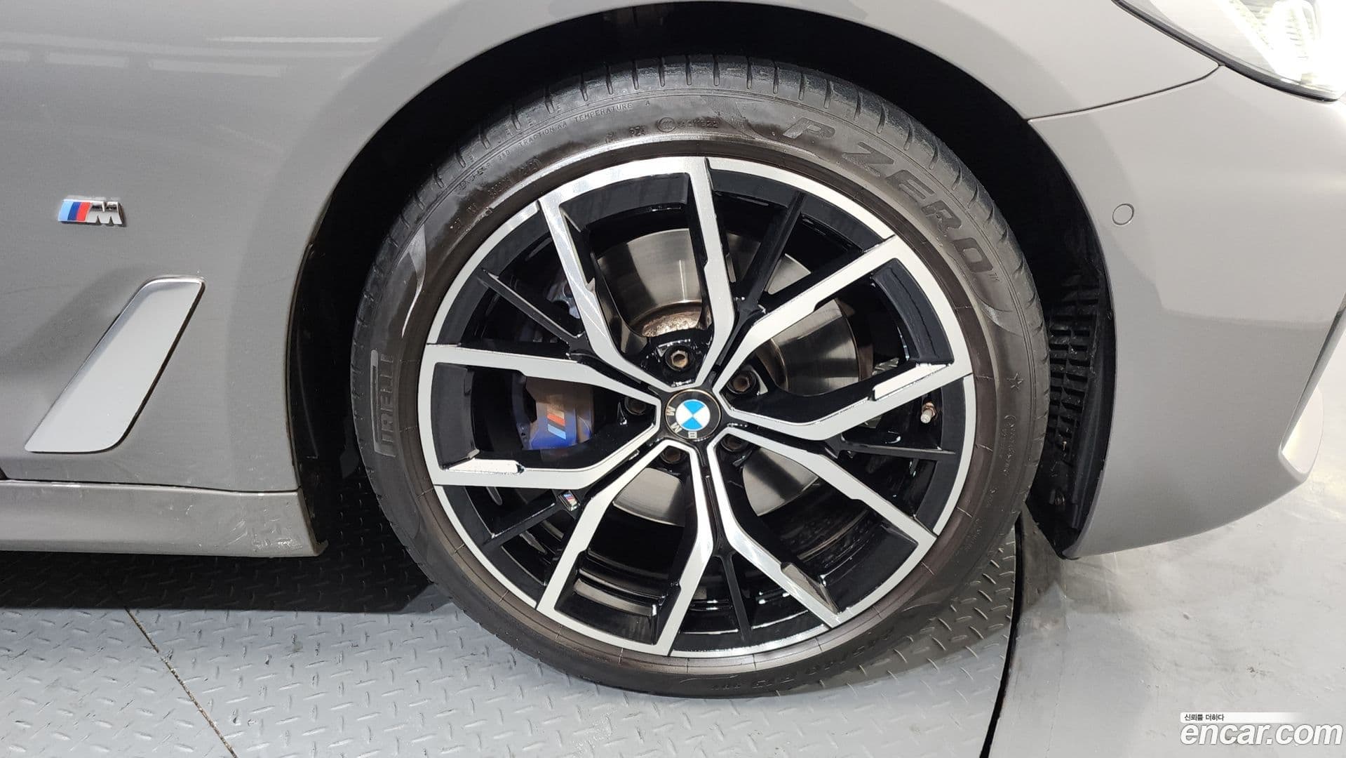 Main__Slider__Photo:5-Series BMW 2022.1-4