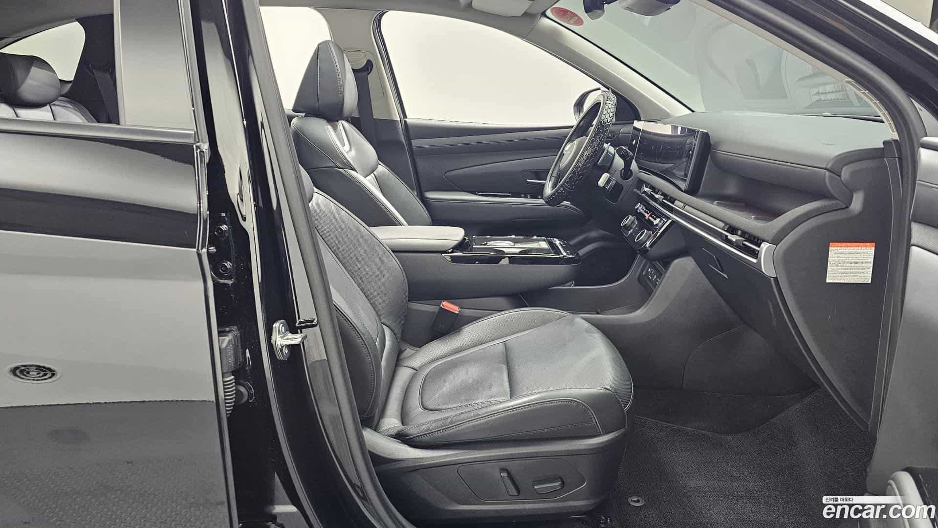 Tucson Hyundai 2025.1-INNER-010