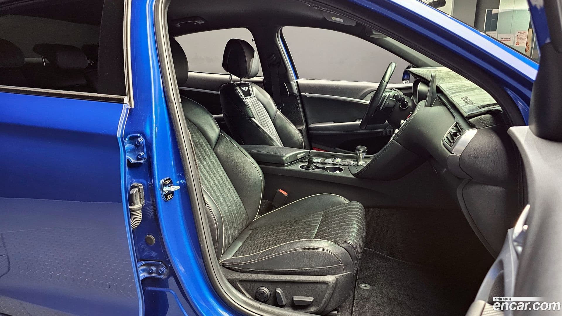 Main__Slider__Photo:G70 Genesis 2018.9-9