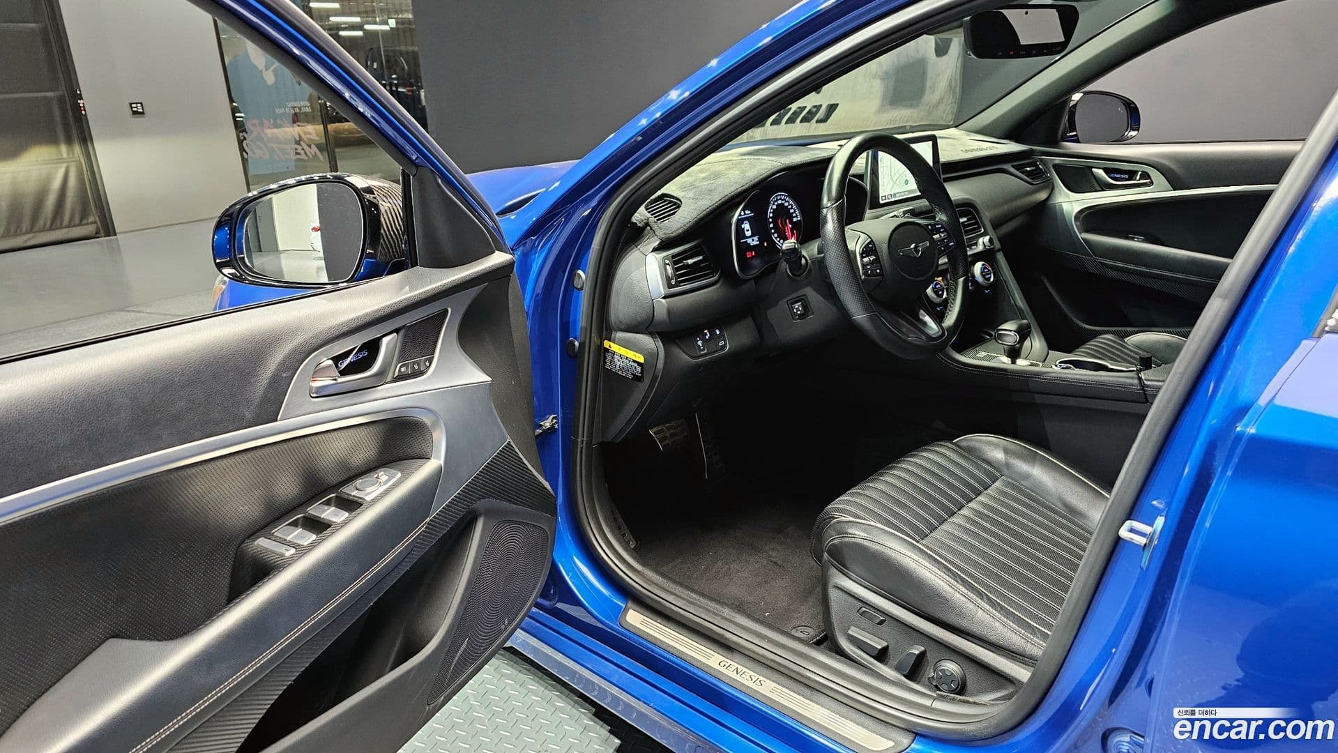 Main__Slider__Photo:G70 Genesis 2018.9-10