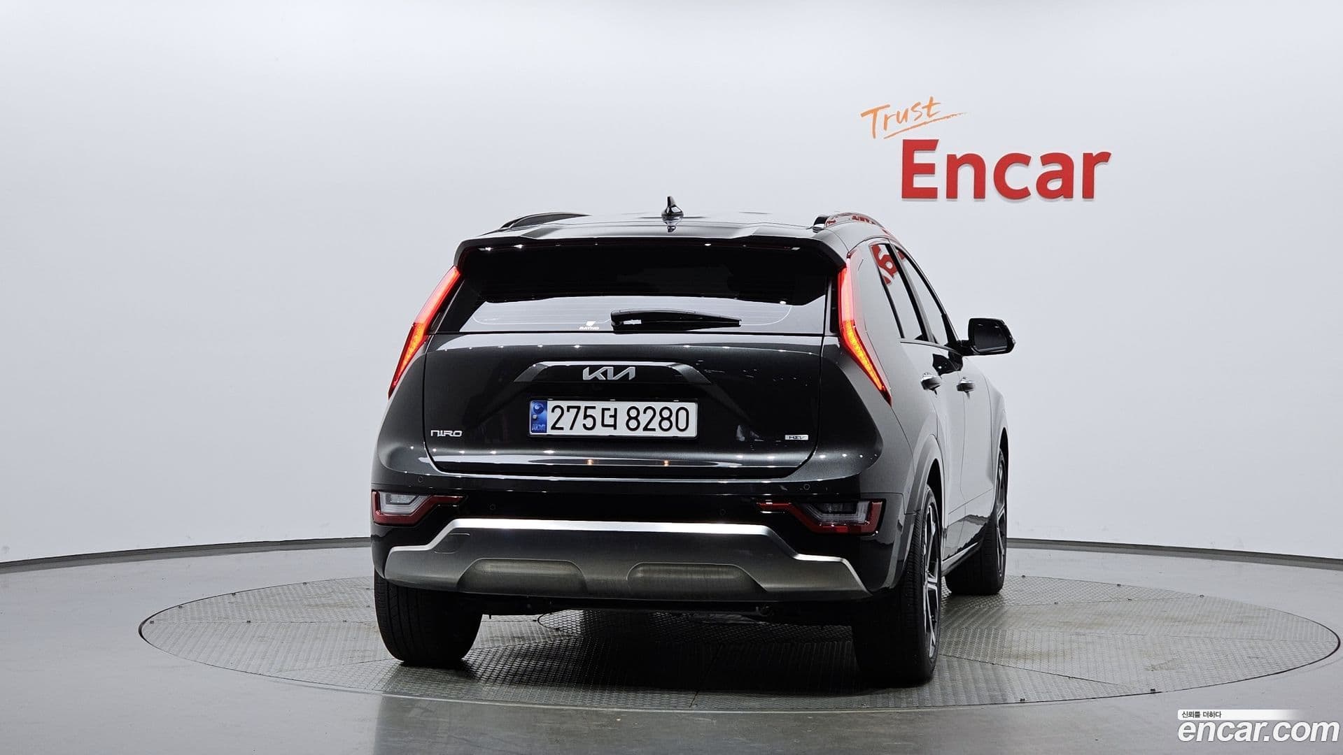 Main__Slider__Photo:Niro Kia 2025.0-3