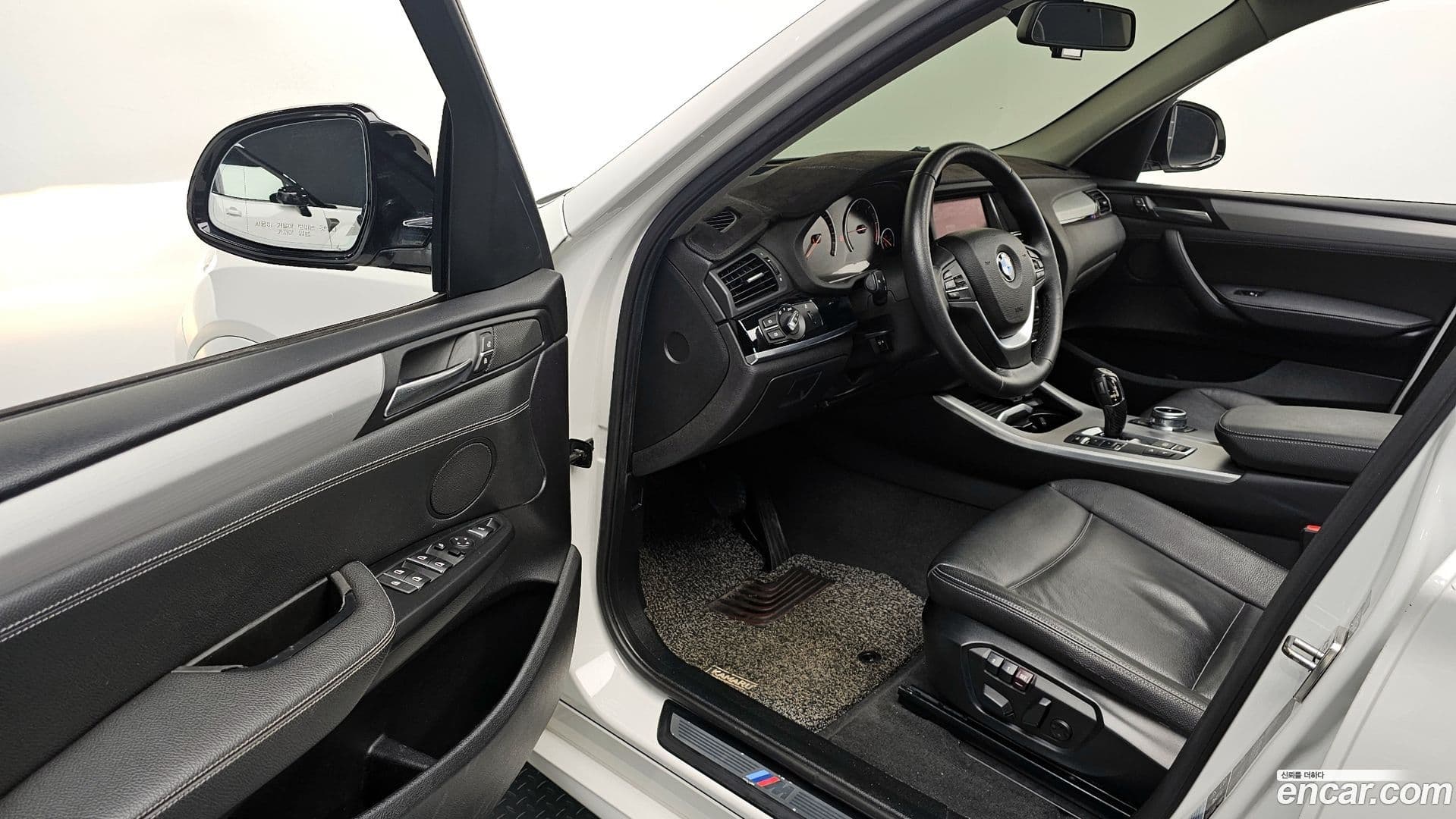 Main__Slider__Photo:X3 BMW 2017.3-10