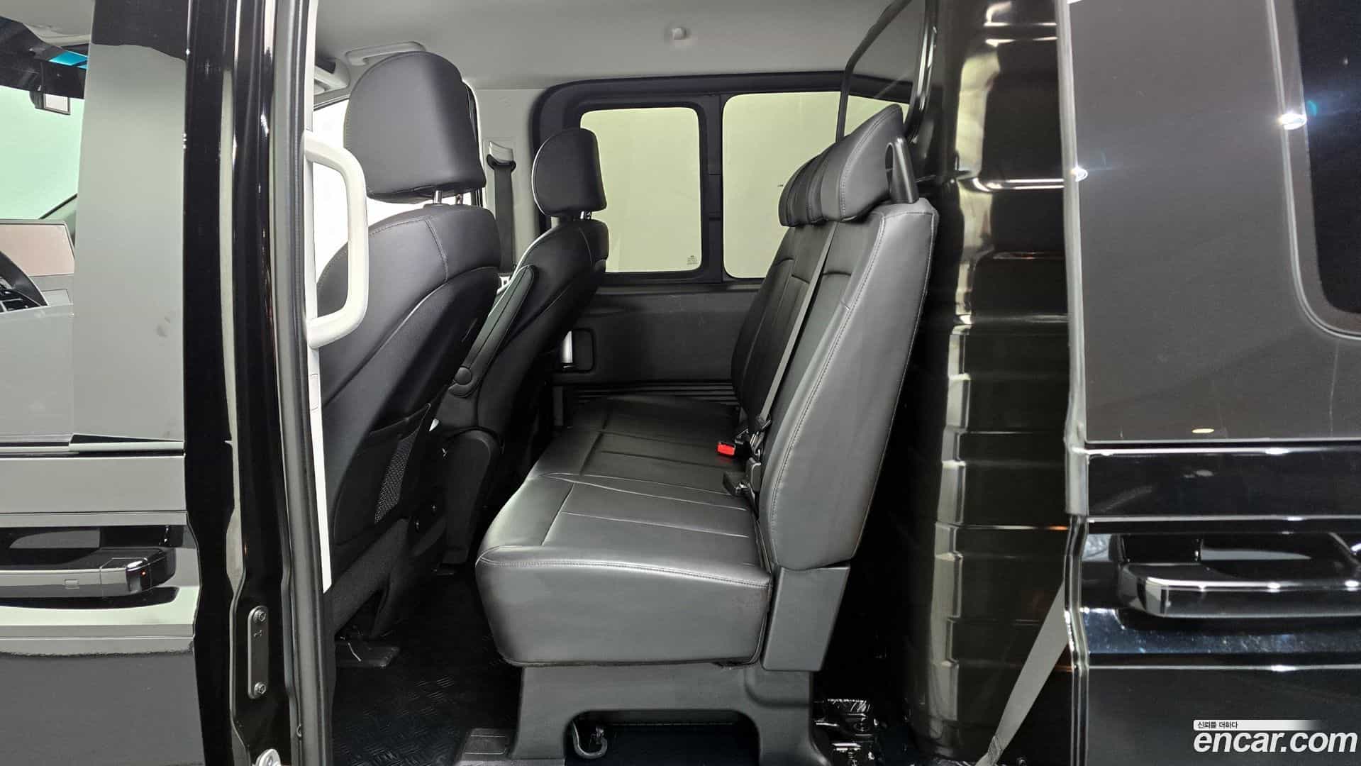 Staria Hyundai 2024.0-OPTION-016