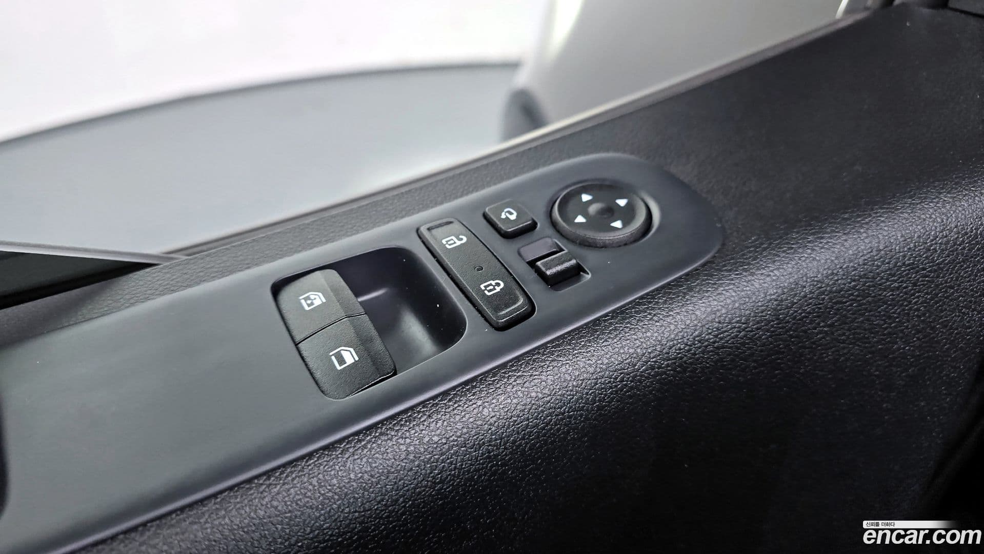 Main__Slider__Photo:Staria Hyundai 2024.0-16