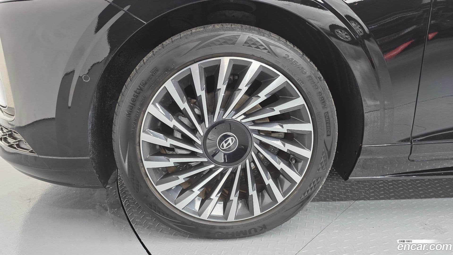 Main__Slider__Photo:Grandeur Hyundai 2023.1-4