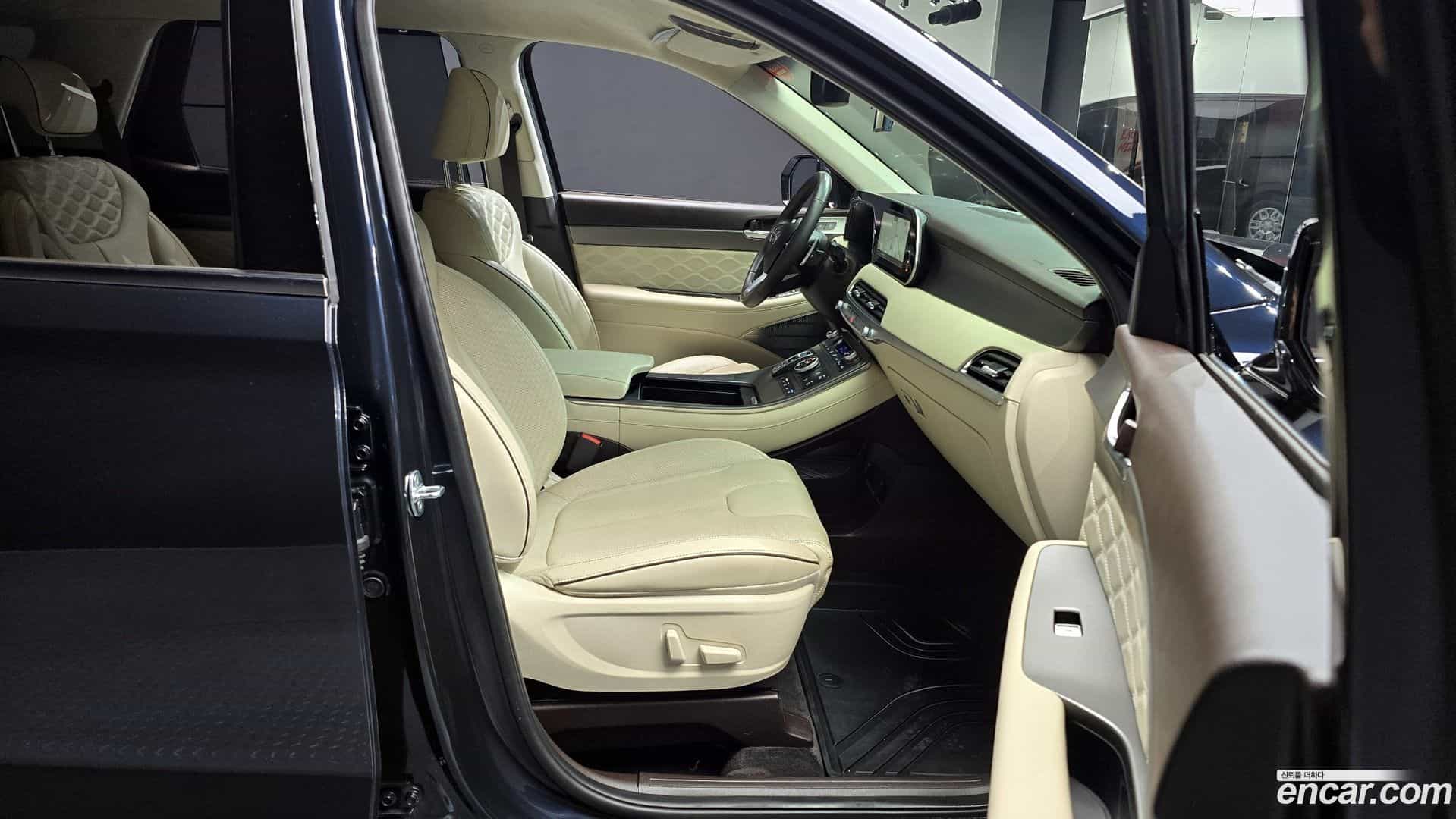 Palisade Hyundai 2021.2-INNER-010