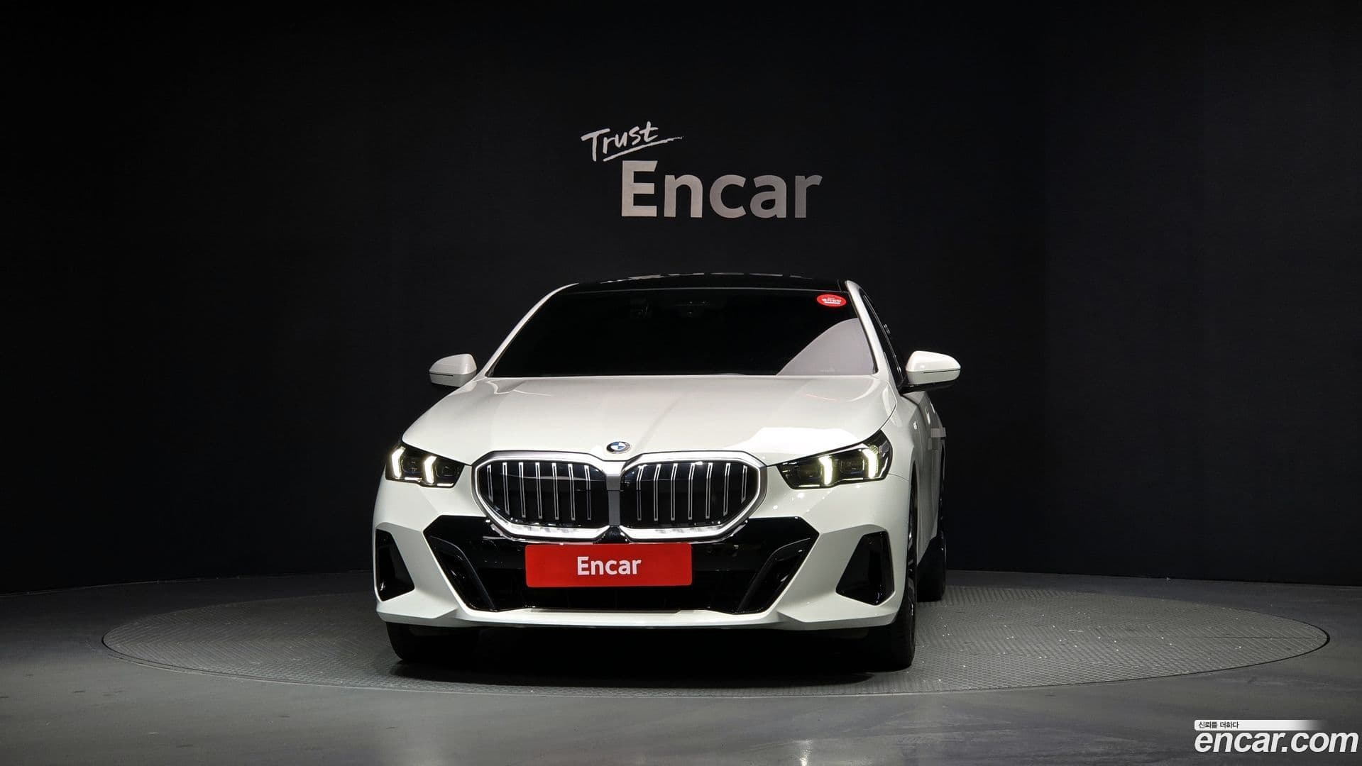 Main__Slider__Photo:5-Series BMW 2024.10-2