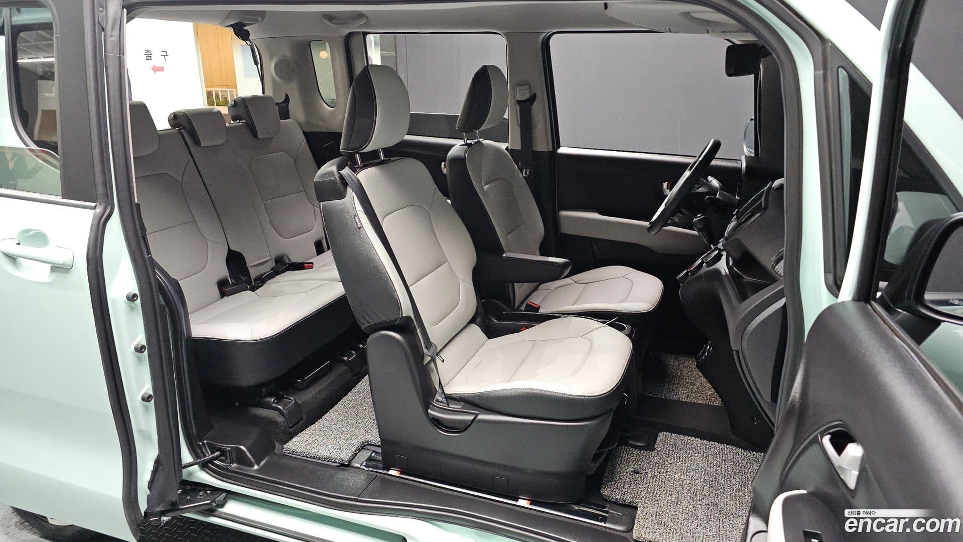 Main__Slider__Photo:RAY Kia 2024.1-16