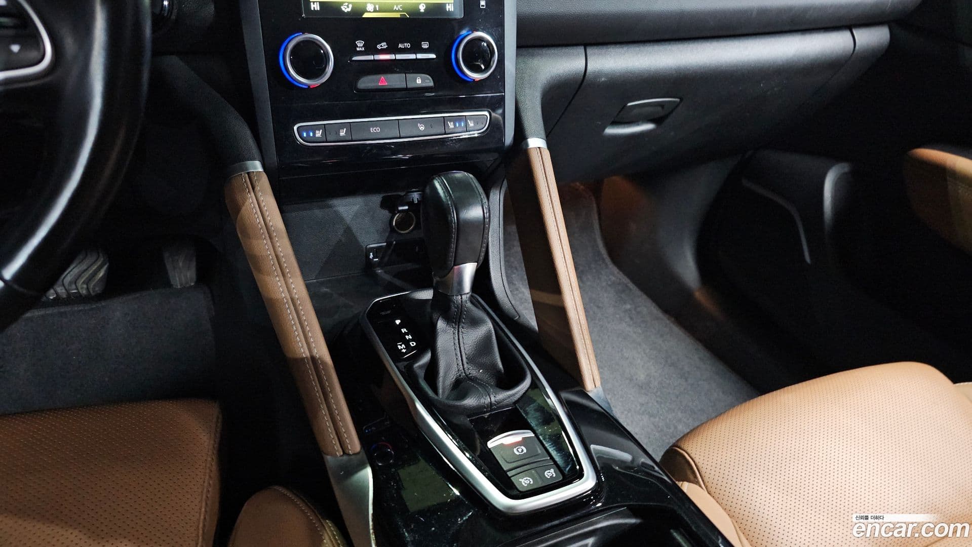 Main__Slider__Photo:QM6 Renault-KoreaSamsung 2021.3-8