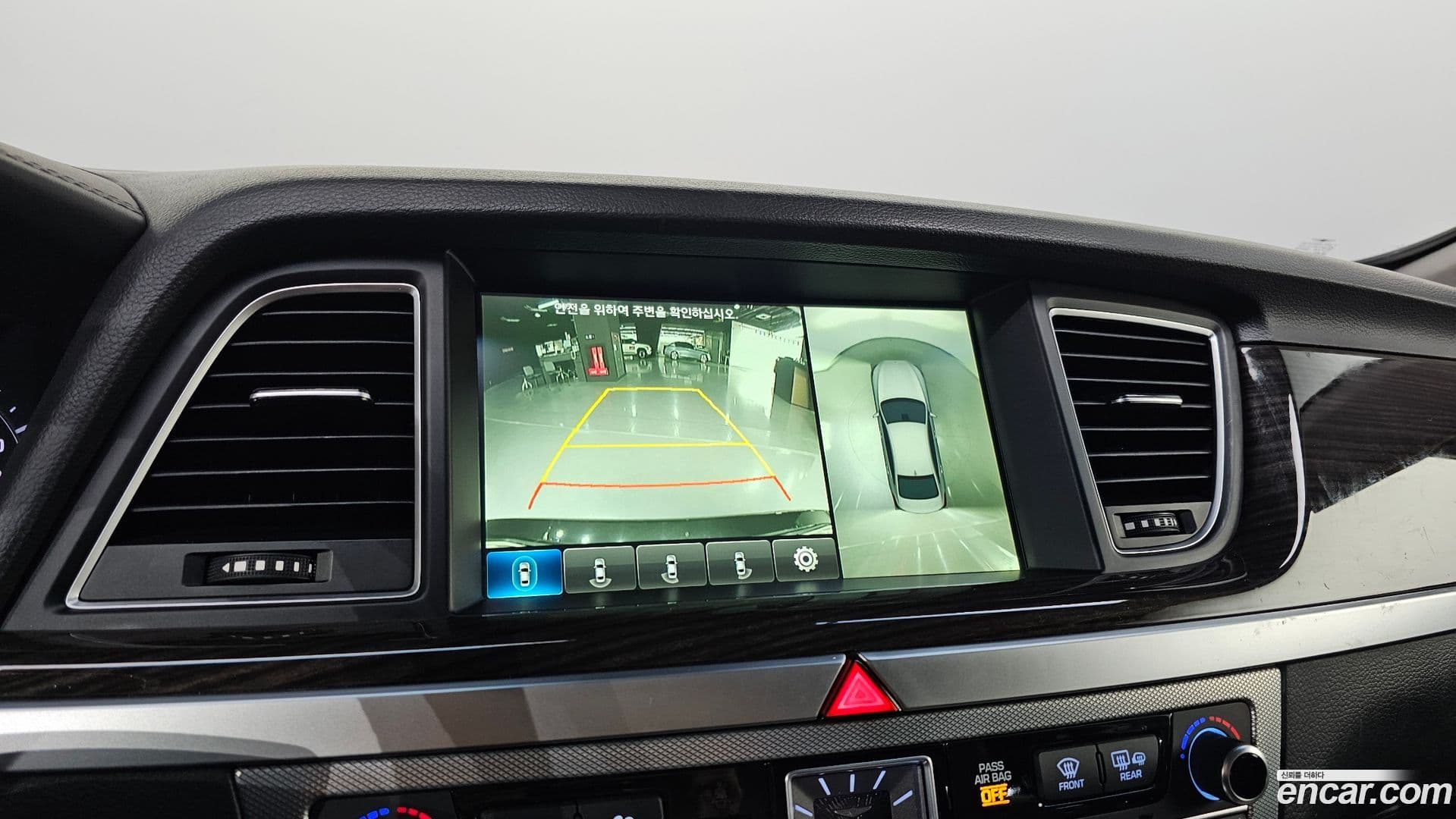 Main__Slider__Photo:G80 Genesis 2017.5-17